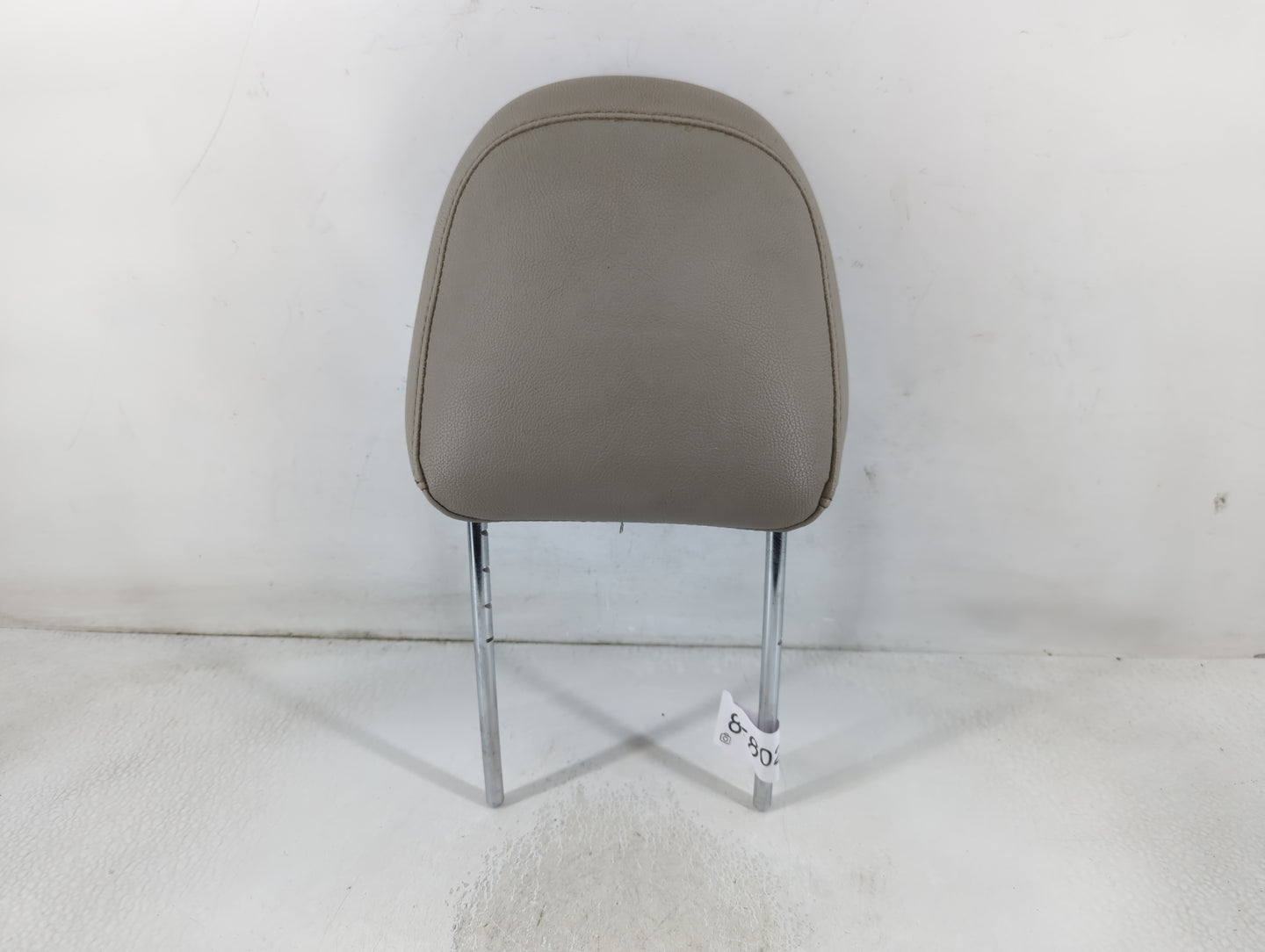 2005-2007 Chrysler 300 Headrest Head Rest Front Driver Passenger Seat Fits Fits 2005 2006 2007 OEM Used Auto Parts - Oemusedautoparts1.com