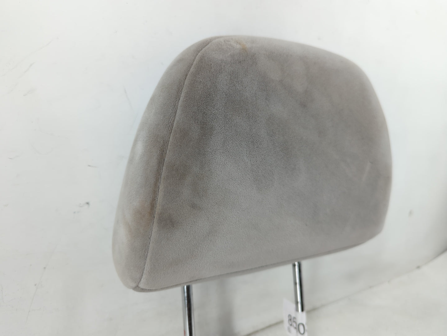 2005-2007 Chrysler 300 Headrest Head Rest Front Driver Passenger Seat Fits Fits 2005 2006 2007 OEM Used Auto Parts - Oemusedautoparts1.com