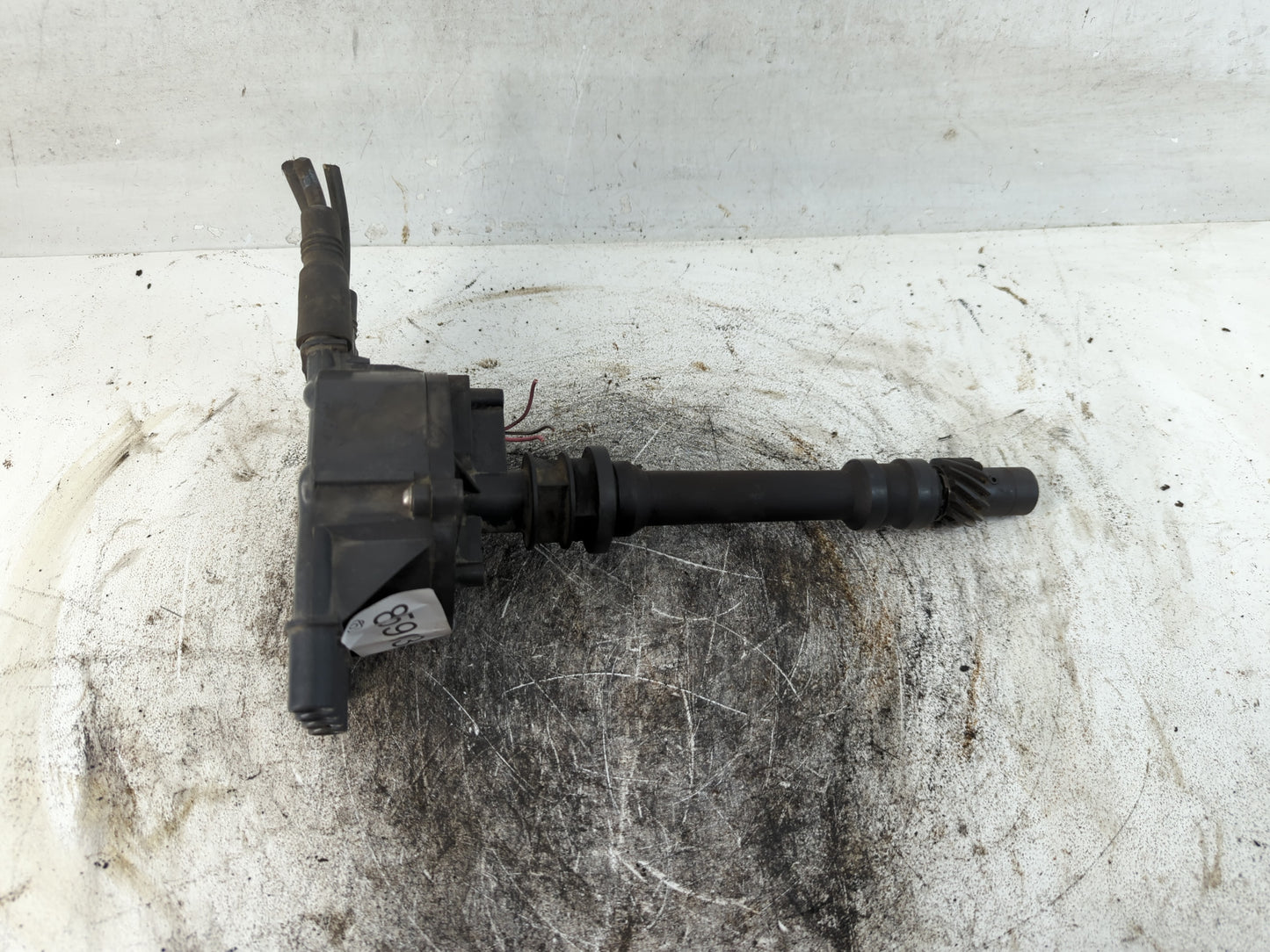 2000 Gmc V2500 Engine Ignition Distributor OEM P/N:1104079 Fits Fits 1996 1997 1998 1999 2001 2002 OEM Used Auto Parts