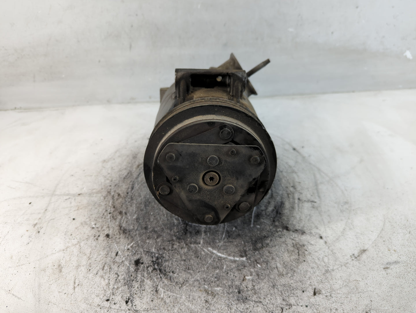 2002-2005 Pontiac Grand Am Air Conditioning A/c Ac Compressor Oem - Oemusedautoparts1.com