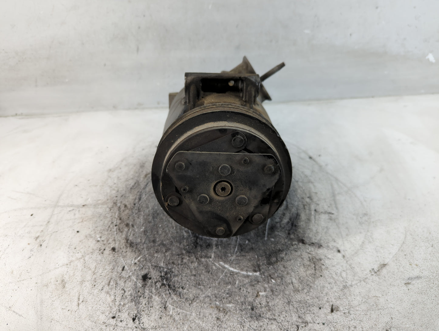 2002-2005 Pontiac Grand Am Air Conditioning A/c Ac Compressor Oem - Oemusedautoparts1.com