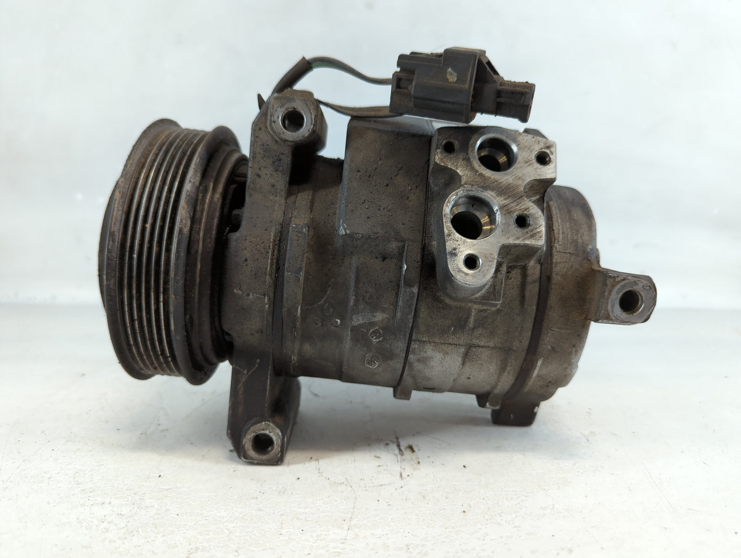 2003-2004 Cadillac Cts Air Conditioning A/c Ac Compressor Oem - Oemusedautoparts1.com