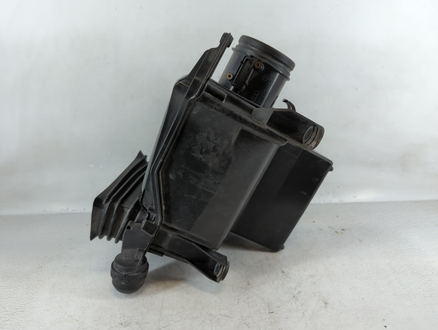 2017-2017 Audi R8 Air Cleaner Intake-duct Hose Tube - Oemusedautoparts1.com