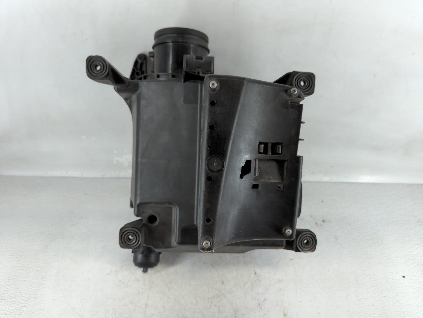 2017-2017 Audi R8 Air Cleaner Intake-duct Hose Tube - Oemusedautoparts1.com