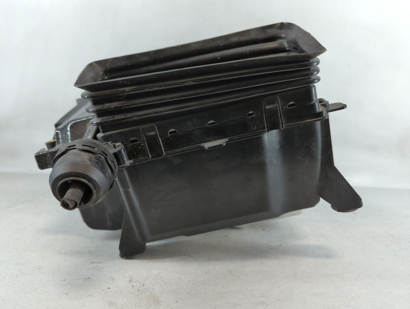 2017-2017 Audi R8 Air Cleaner Intake-duct Hose Tube - Oemusedautoparts1.com