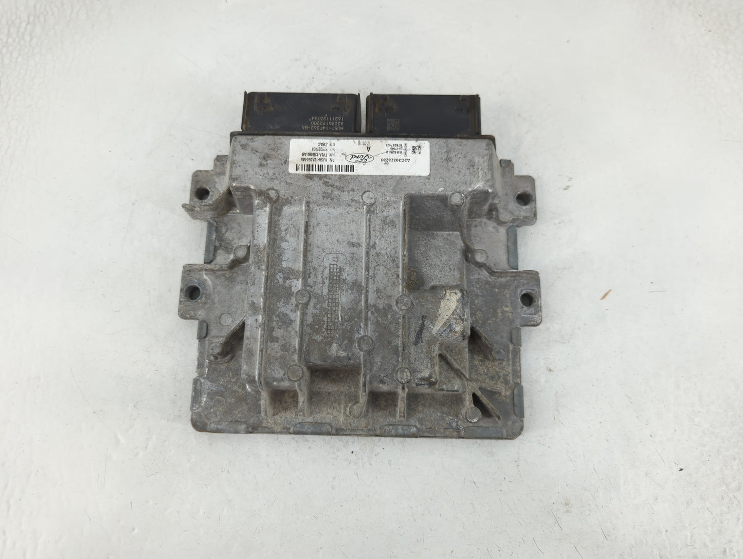 2017-2019 Ford Escape PCM Engine Control Computer ECU ECM PCU OEM P/N:HJ5A-12A650-MA Fits Fits 2017 2018 2019 OEM Used Auto Parts - Oemusedautoparts1.com