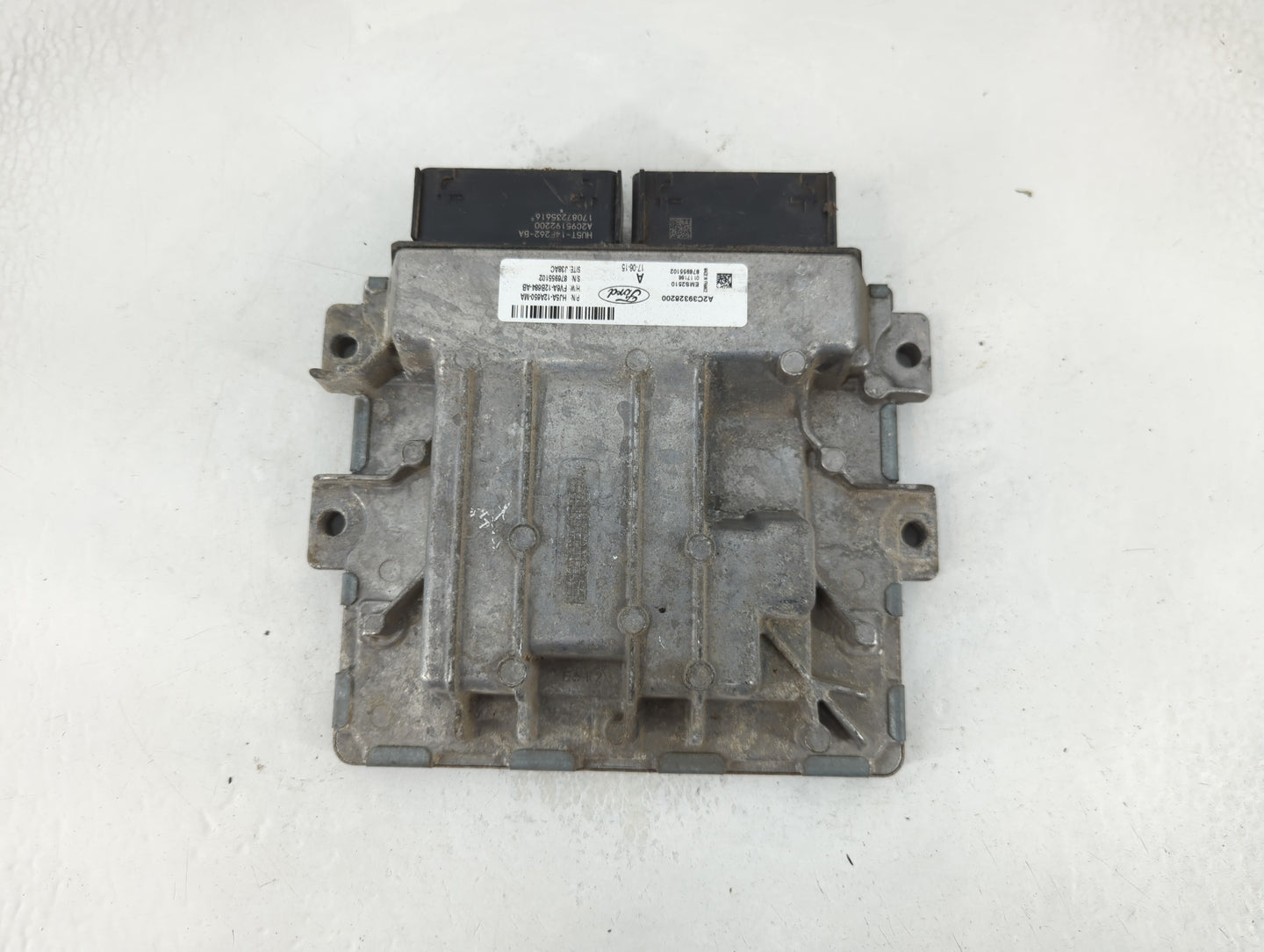 2017-2019 Ford Escape PCM Engine Control Computer ECU ECM PCU OEM P/N:A2C39328200 HJ5A-12A650-MA Fits Fits 2017 2018 2019 OEM Used Auto Parts - Oemusedautoparts1.com