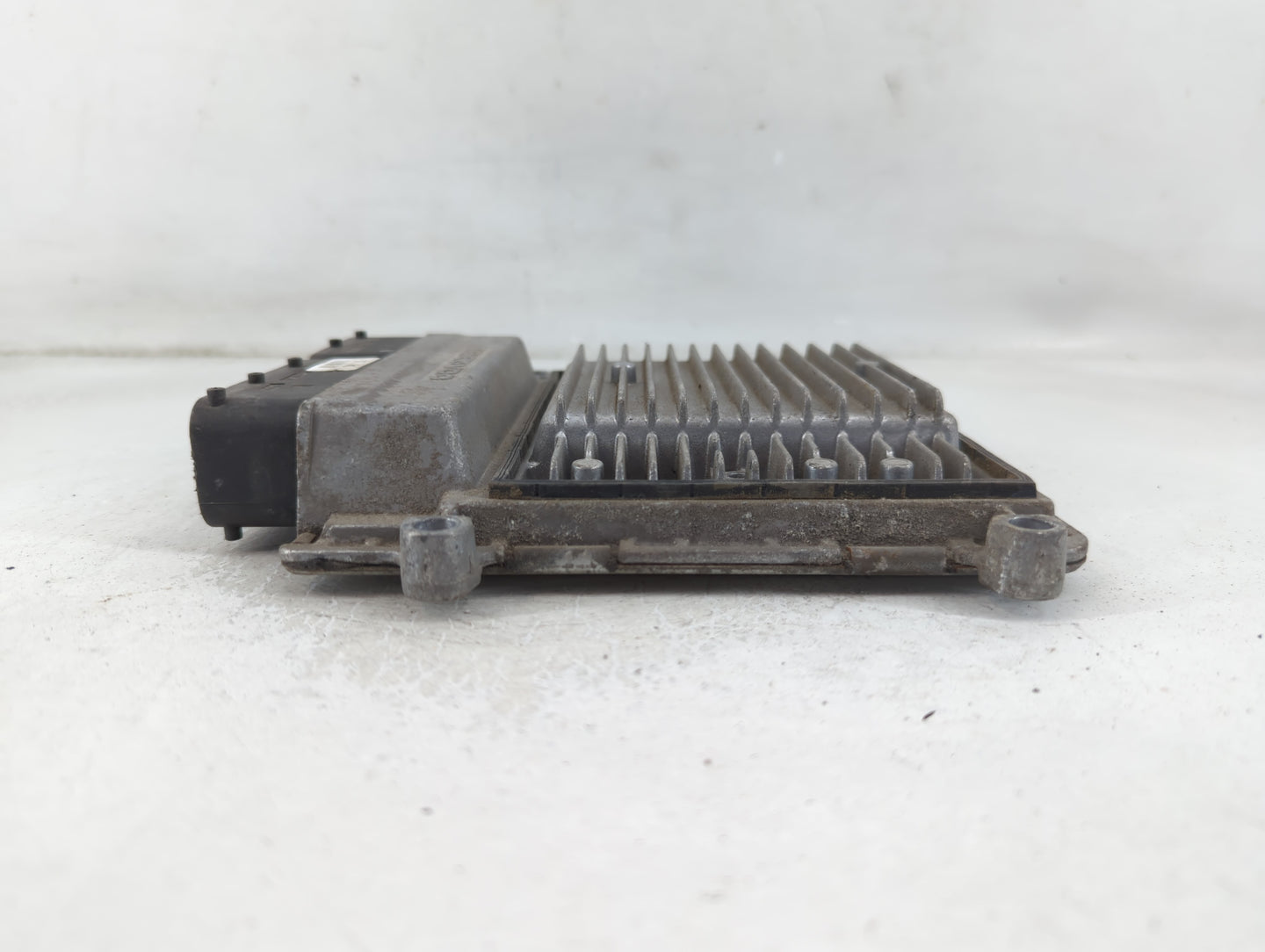 2006-2008 Hyundai Sonata PCM Engine Control Computer ECU ECM PCU OEM P/N:39100-25135 Fits Fits 2006 2007 2008 OEM Used Auto Parts - Oemusedautoparts1.com