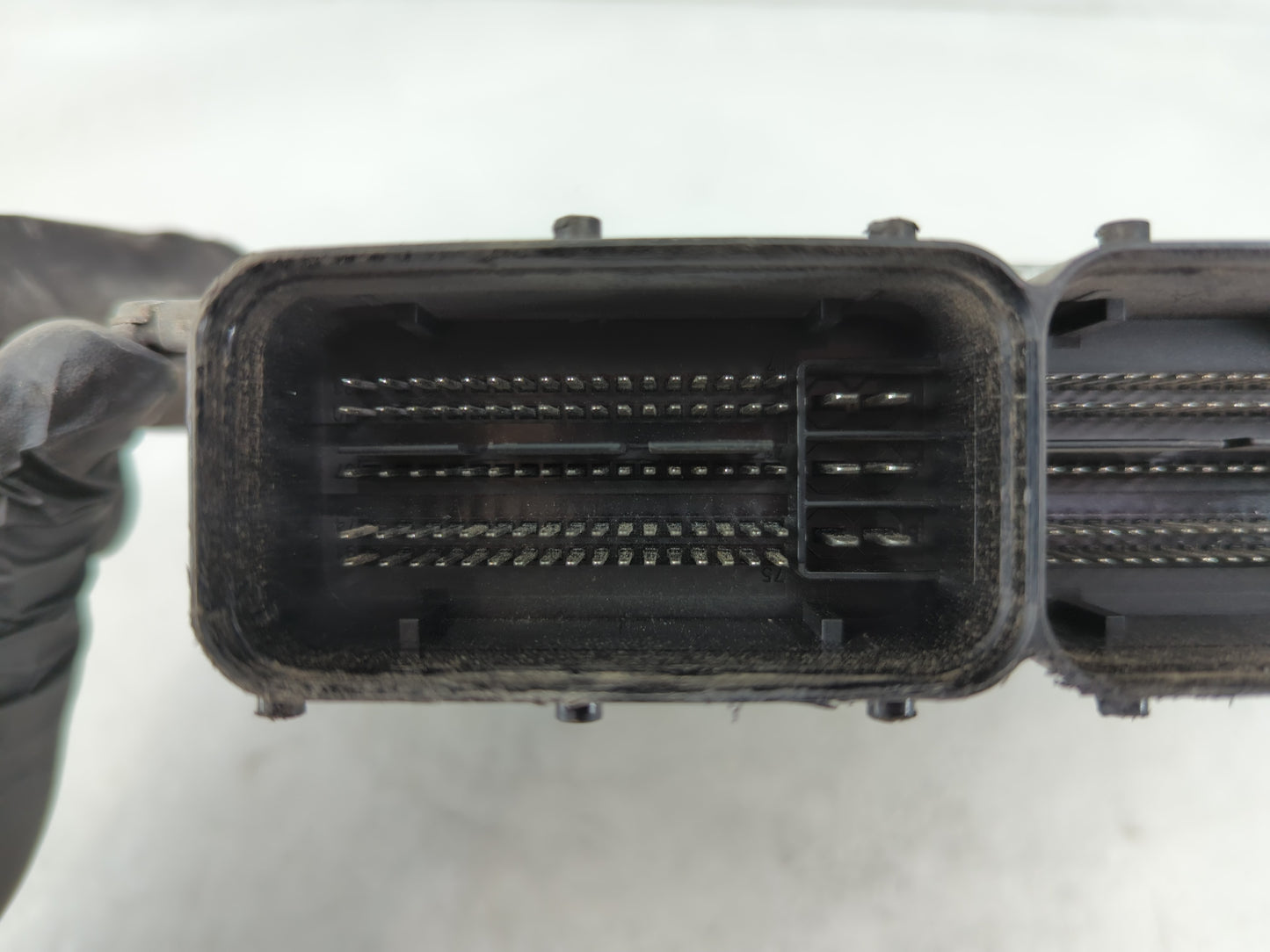 2012-2013 Kia Soul PCM Engine Control Computer ECU ECM PCU OEM P/N:39103-2EAK3 39102-2EAK3 Fits Fits 2012 2013 OEM Used Auto Parts - Oemusedautoparts1.com