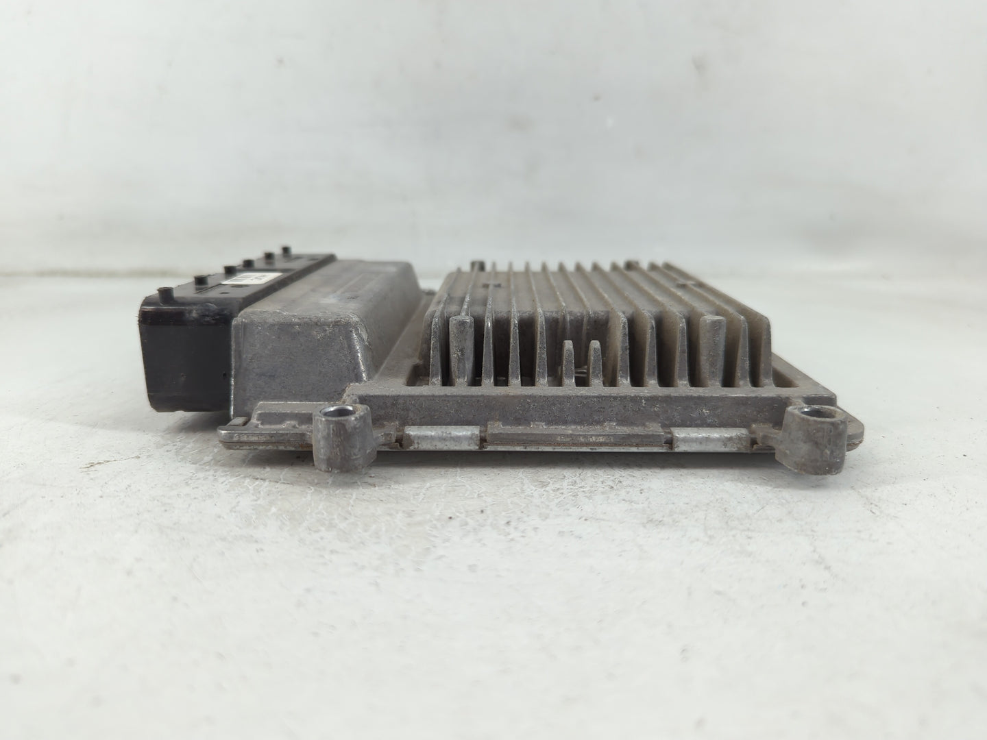 2012-2013 Kia Soul PCM Engine Control Computer ECU ECM PCU OEM P/N:39103-2EAK3 39102-2EAK3 Fits Fits 2012 2013 OEM Used Auto Parts - Oemusedautoparts1.com