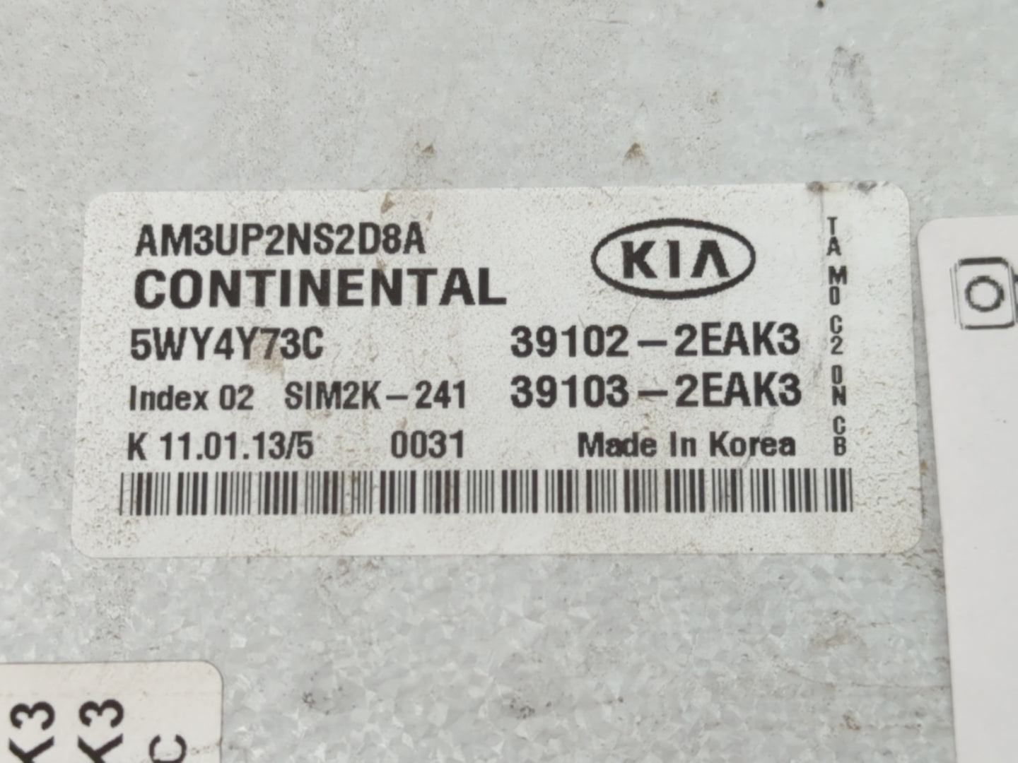 2012-2013 Kia Soul PCM Engine Control Computer ECU ECM PCU OEM P/N:39103-2EAK3 39102-2EAK3 Fits Fits 2012 2013 OEM Used Auto Parts - Oemusedautoparts1.com