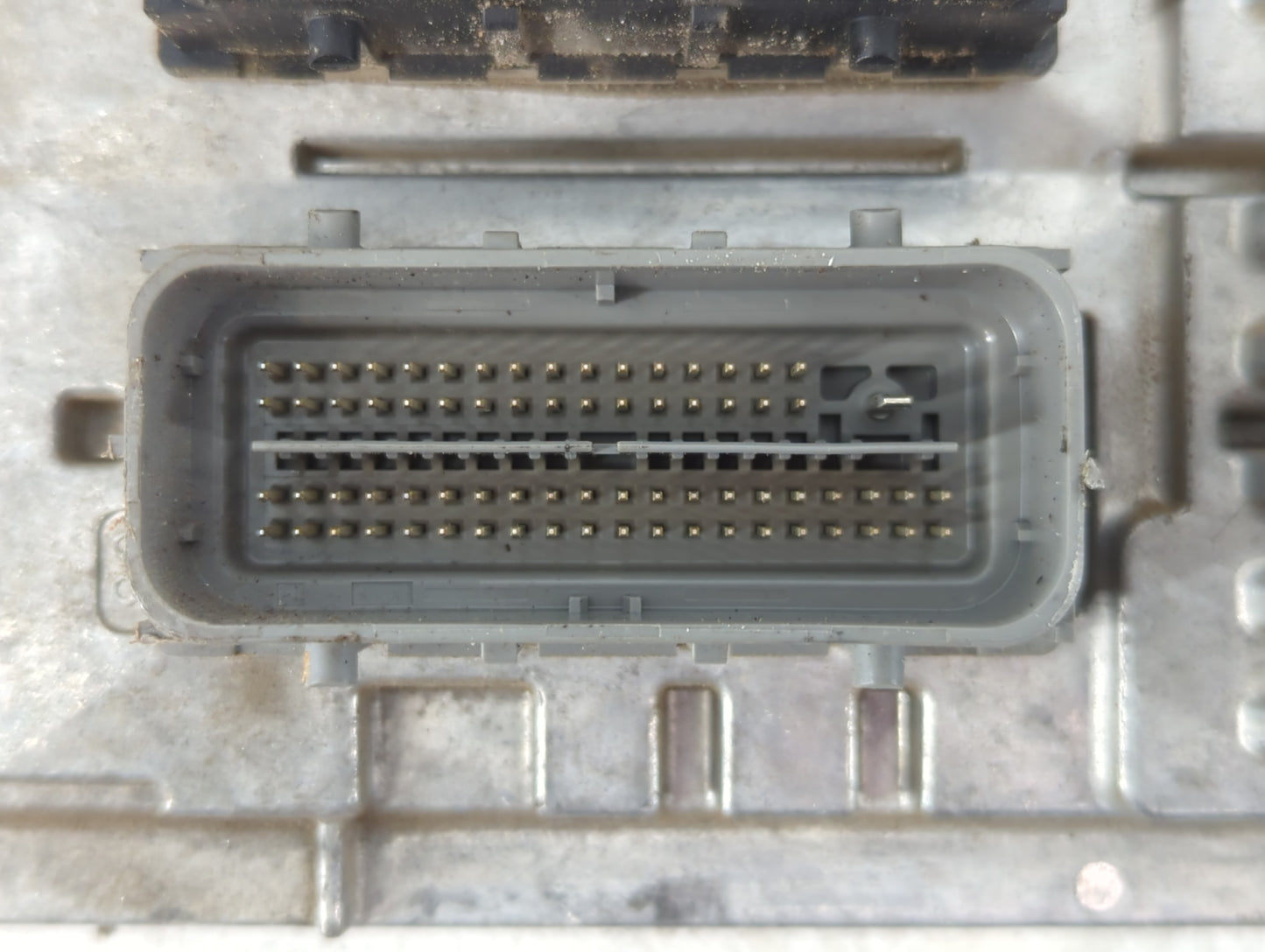 2018-2020 Chevrolet Equinox PCM Engine Control Computer ECU ECM PCU OEM P/N:12697837 Fits Fits 2017 2018 2019 2020 2021 2022 OEM Used Auto Parts - Oemusedautoparts1.com