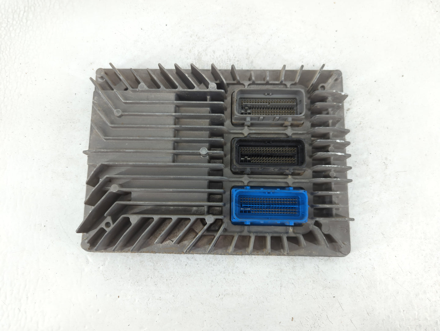 2013-2016 Chevrolet Malibu PCM Engine Control Computer ECU ECM PCU OEM P/N:12664220 12653998 Fits Fits 2013 2014 2015 2016 OEM Used Auto Parts - Oemusedautoparts1.com