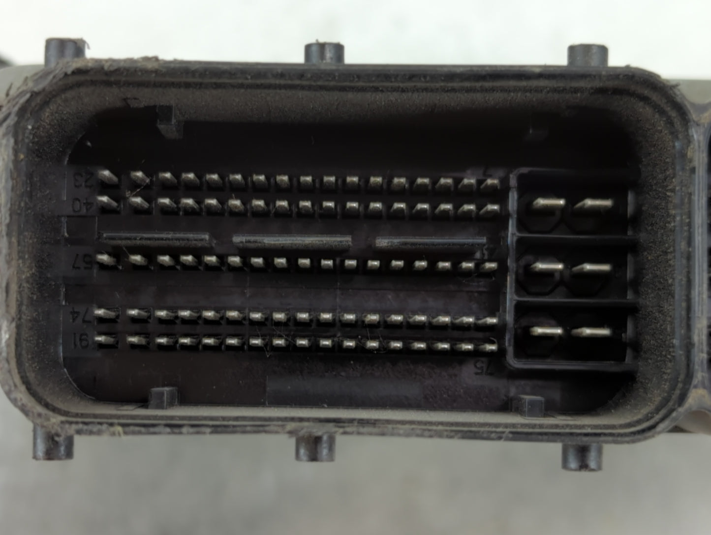 2015-2017 Volkswagen Jetta PCM Engine Control Computer ECU ECM PCU OEM P/N:06K 907 425 C Fits Fits 2015 2016 2017 OEM Used Auto Parts - Oemusedautoparts1.com
