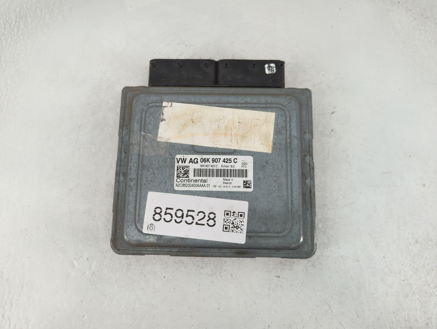 2015-2017 Volkswagen Jetta PCM Engine Control Computer ECU ECM PCU OEM P/N:06K 907 425 C Fits Fits 2015 2016 2017 OEM Used Auto Parts - Oemusedautoparts1.com