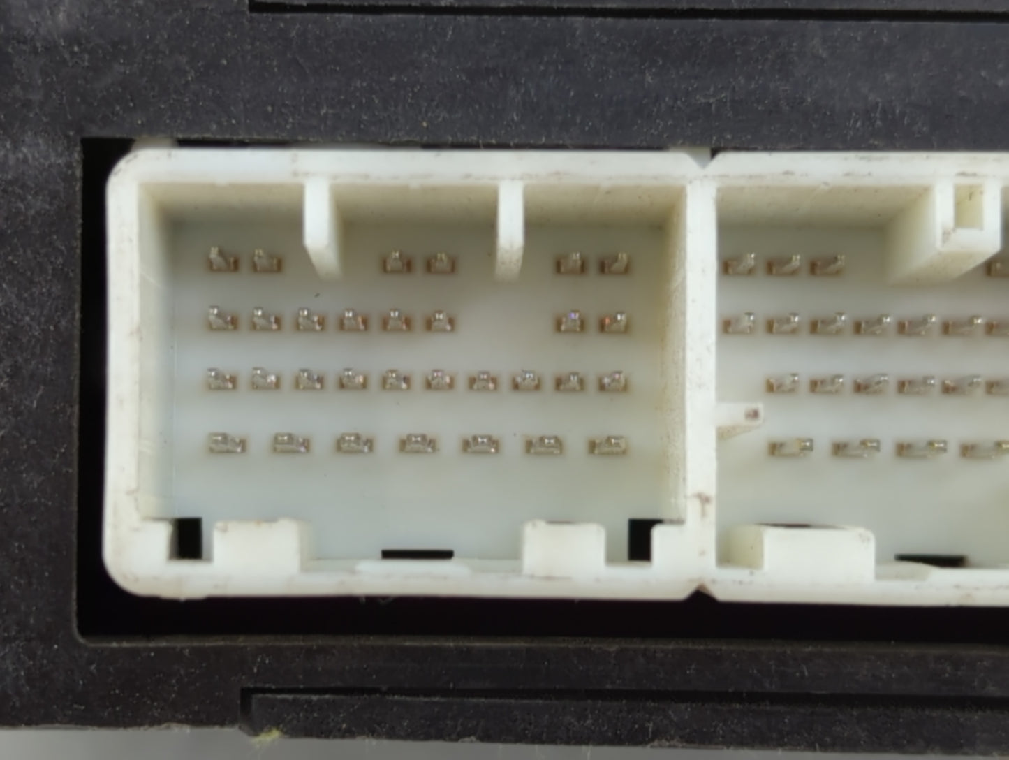2011 Subaru Legacy PCM Engine Control Computer ECU ECM PCU OEM P/N:TN112400-4983 22765AB09B Fits OEM Used Auto Parts - Oemusedautoparts1.com