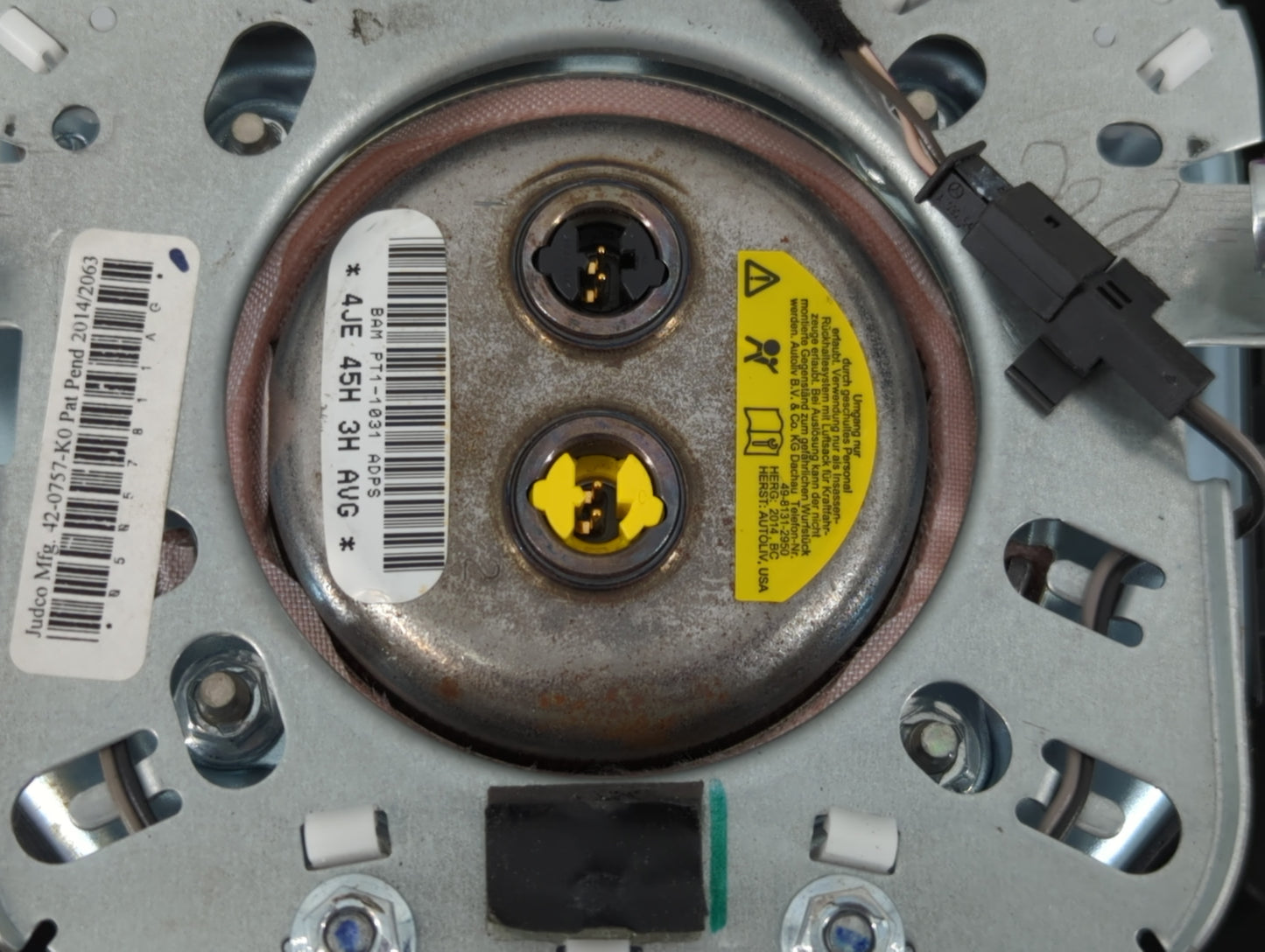 2014 Dodge Caravan Air Bag Driver Left Steering Wheel Mounted P/N:4JE 45H 3H AVG Fits Fits 2013 2015 2016 2017 2018 2019 2020 OEM Used Auto Parts - Oemusedautoparts1.com