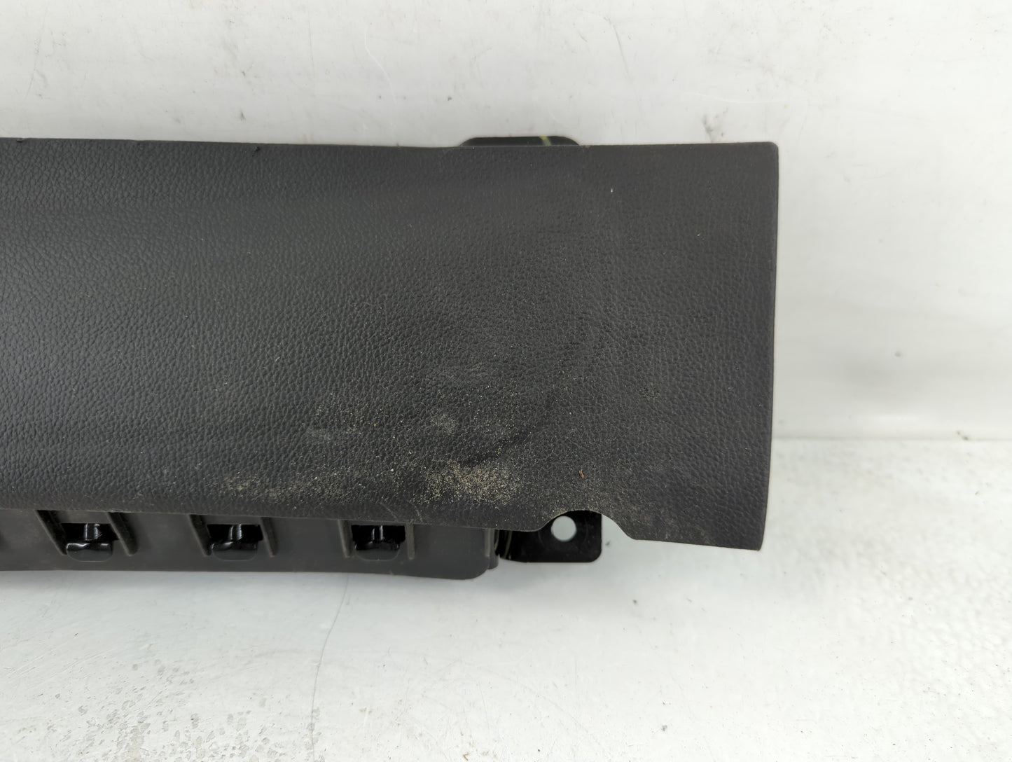 2011-2012 Chevrolet Cruze Air Bag Driver Left Knee OEM P/N:95483074 Fits Fits 2011 2012 OEM Used Auto Parts - Oemusedautoparts1.com