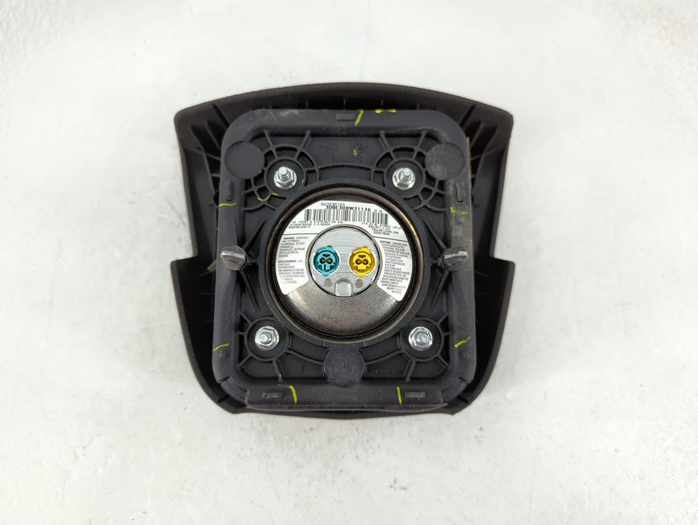 2010 Cadillac Srx Air Bag Driver Left Steering Wheel Mounted P/N:3DBE046X31147 34063618A Fits OEM Used Auto Parts - Oemusedautoparts1.com