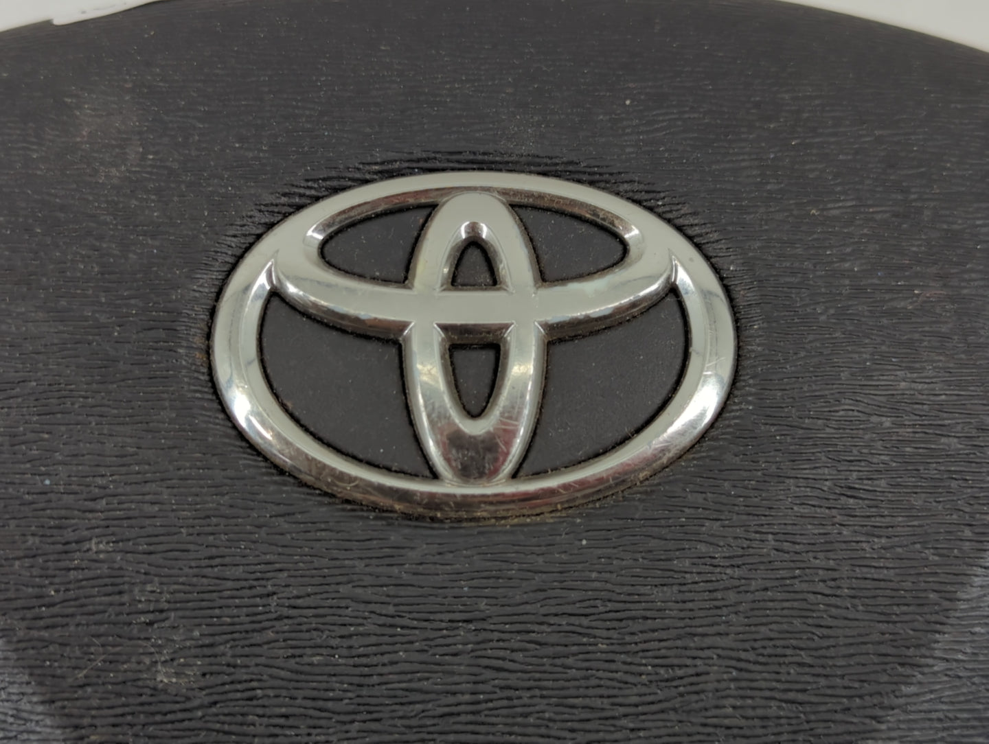 2009-2012 Toyota Venza Air Bag Driver Left Steering Wheel Mounted Fits Fits 2009 2010 2011 2012 OEM Used Auto Parts - Oemusedautoparts1.com
