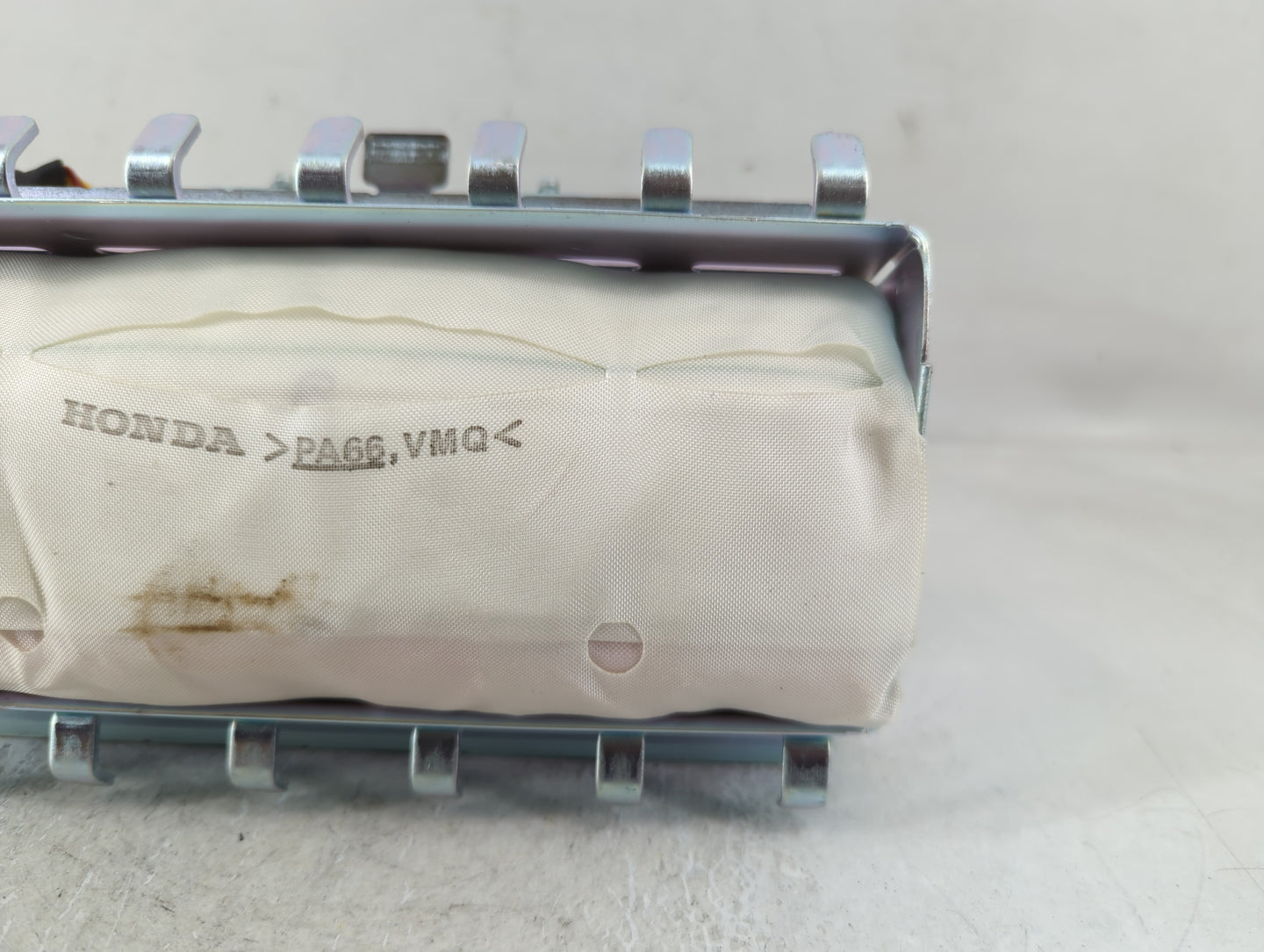 2014-2017 Honda Odyssey Air Bag Passenger Right Dashboard OEM P/N:P0RXSBHZ8 Fits Fits 2014 2015 2016 2017 OEM Used Auto Parts - Oemusedautoparts1.com