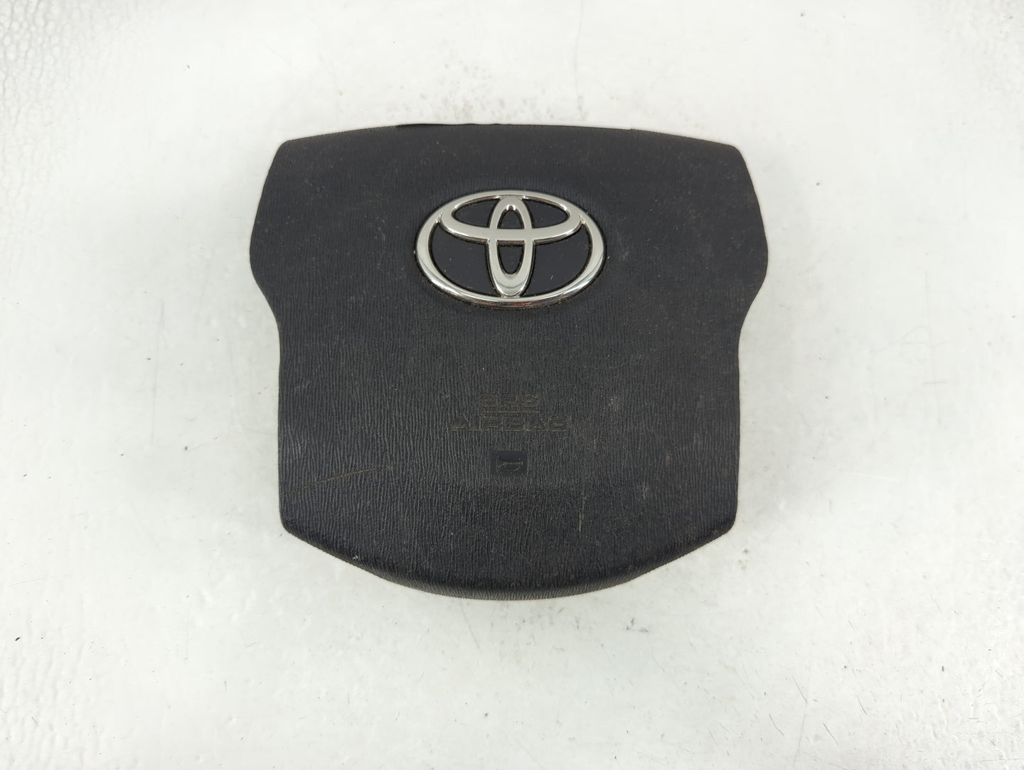 2006-2009 Toyota Prius Air Bag Driver Left Steering Wheel Mounted P/N:8442202 Fits Fits 2006 2007 2008 2009 OEM Used Auto Parts - Oemusedautoparts1.com