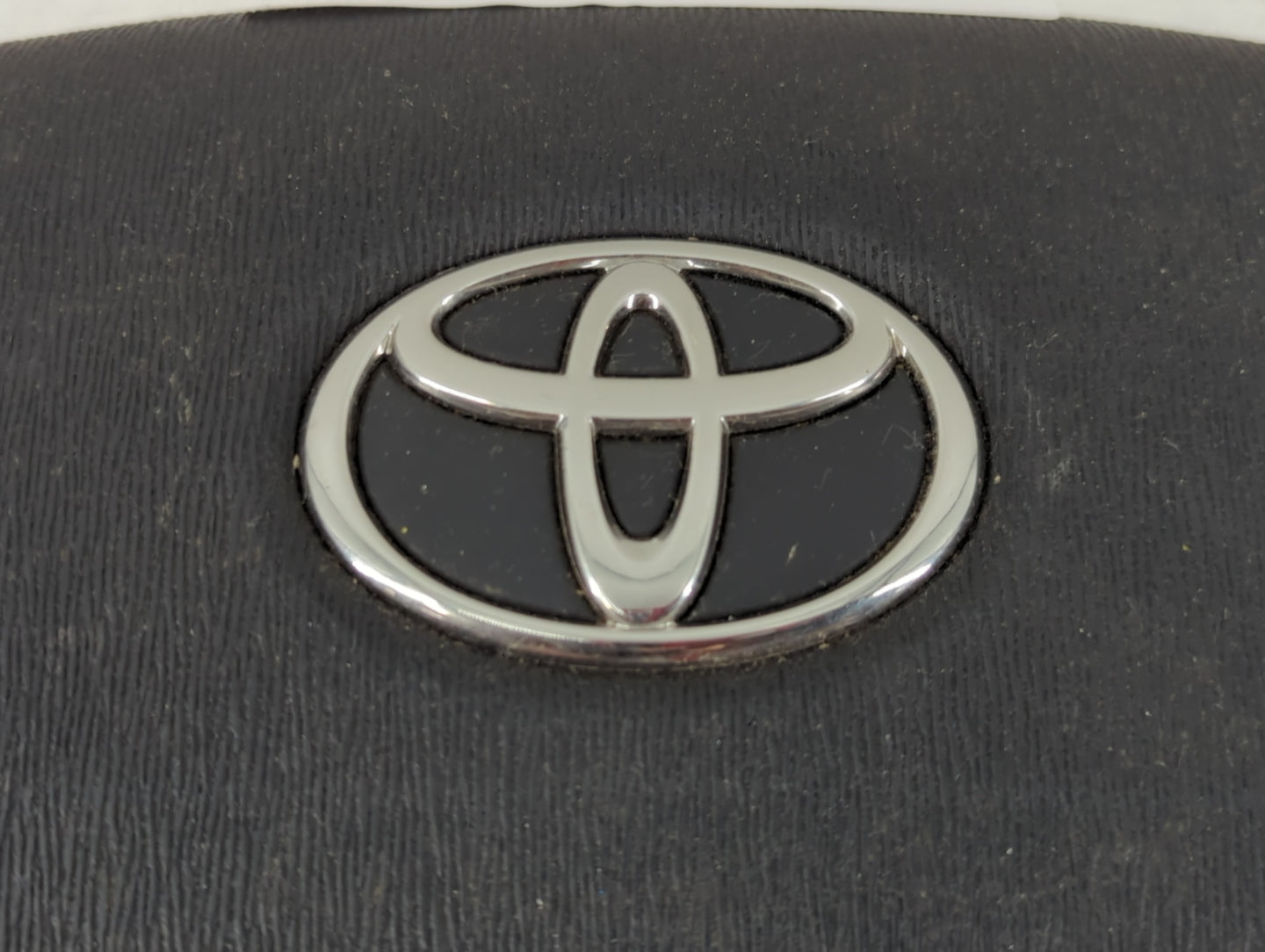 2006-2009 Toyota Prius Air Bag Driver Left Steering Wheel Mounted P/N:8442202 Fits Fits 2006 2007 2008 2009 OEM Used Auto Parts - Oemusedautoparts1.com