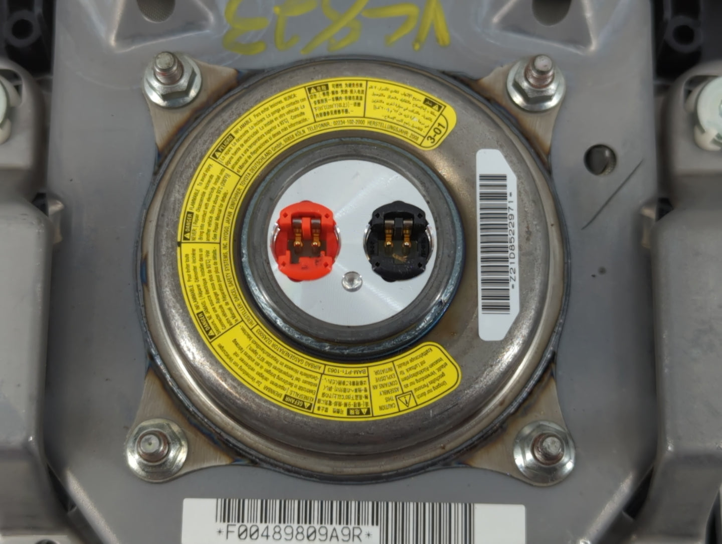 2006-2009 Toyota Prius Air Bag Driver Left Steering Wheel Mounted P/N:8442202 Fits Fits 2006 2007 2008 2009 OEM Used Auto Parts - Oemusedautoparts1.com