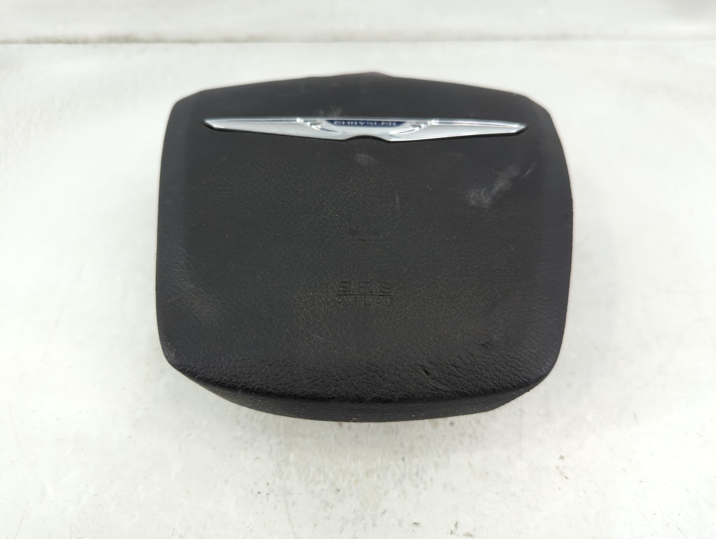 2011-2012 Chrysler Town & Country Air Bag Driver Left Steering Wheel Mounted P/N:4NM 15D 3E Fits Fits 2011 2012 OEM Used Auto Parts - Oemusedautoparts1.com