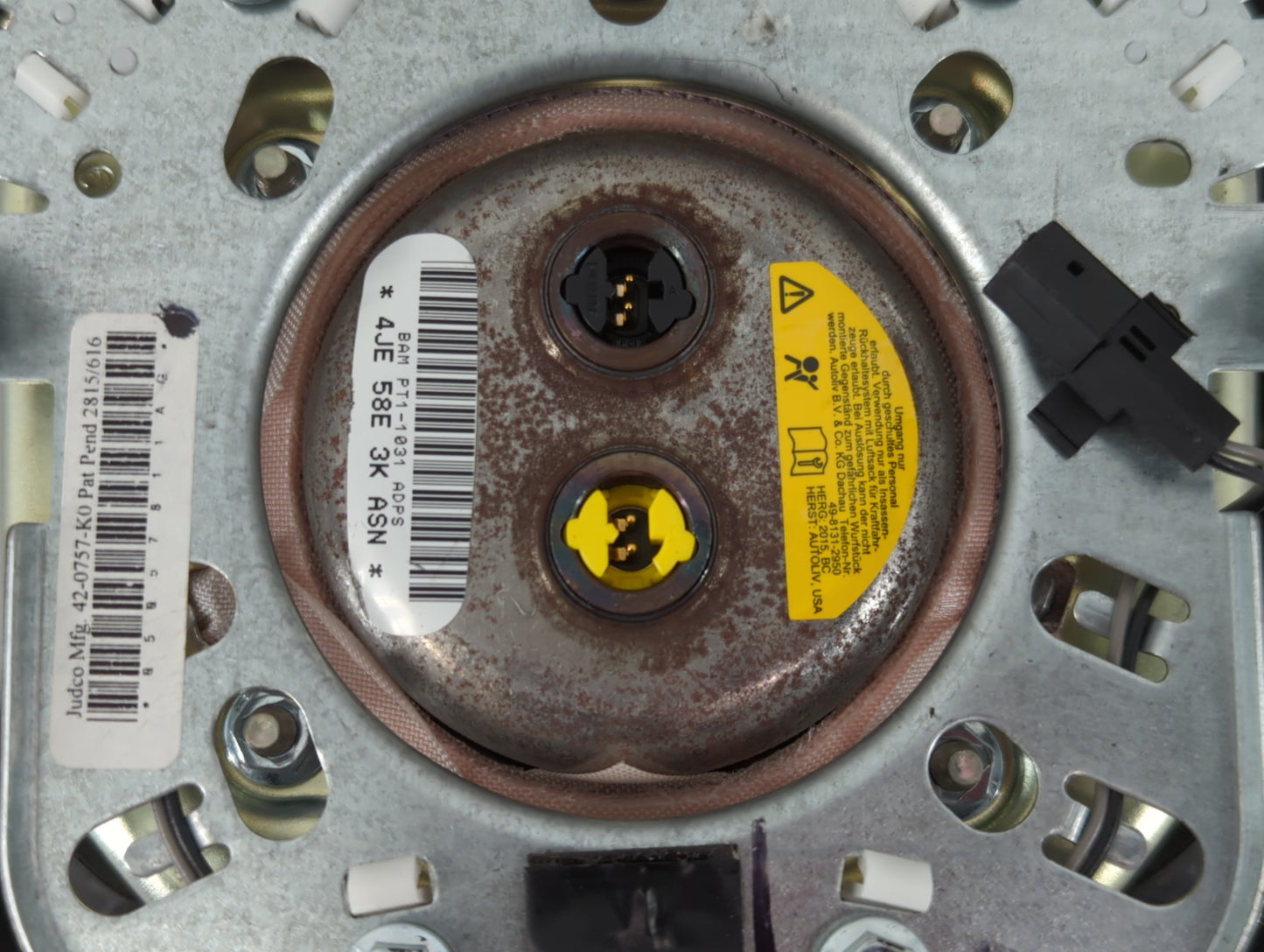 2016 Dodge Caravan Air Bag Driver Left Steering Wheel Mounted P/N:4JE 58E 3K ASN Fits Fits 2013 2014 2015 2017 2018 2019 2020 OEM Used Auto Parts - Oemusedautoparts1.com
