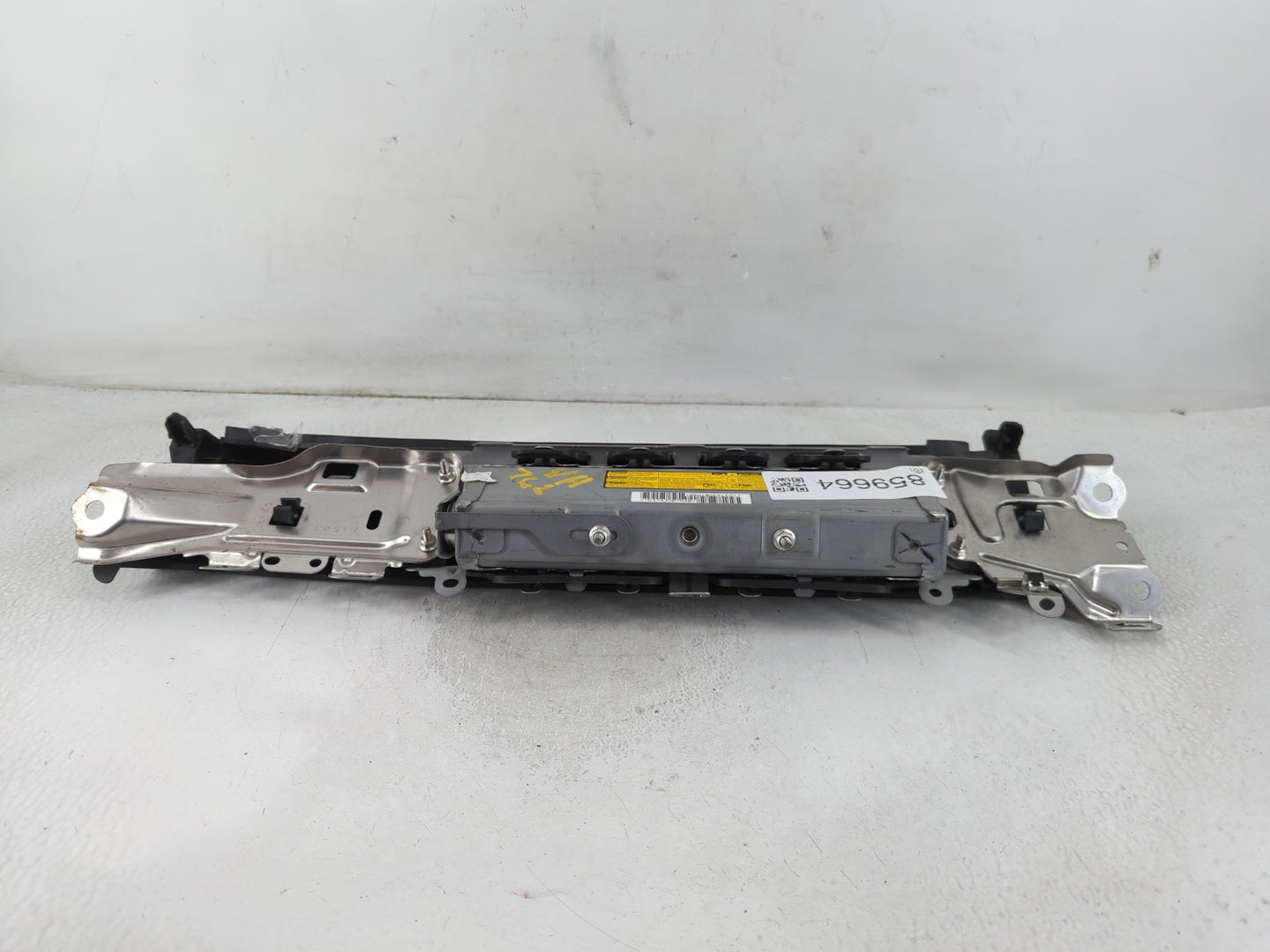 2007-2009 Lexus Es350 Air Bag Passenger Right Knee OEM P/N:1D3743507M40 Fits Fits 2007 2008 2009 OEM Used Auto Parts - Oemusedautoparts1.com