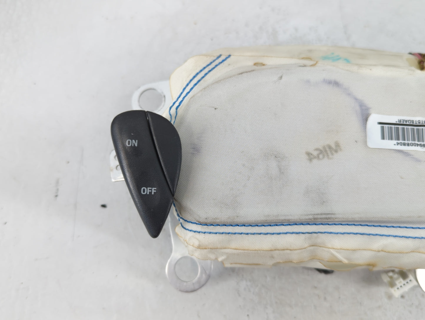 2007 Ford Escape Air Bag Passenger Right Dashboard OEM P/N:P601899400BB04 Fits OEM Used Auto Parts - Oemusedautoparts1.com