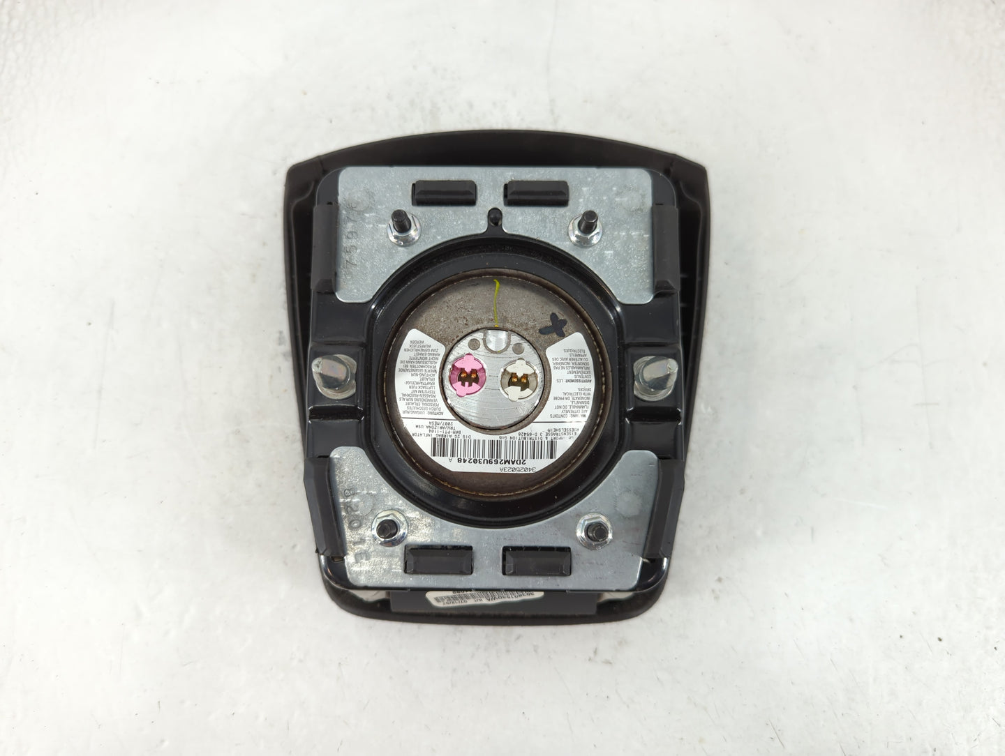 2007-2009 Chevrolet Equinox Air Bag Driver Left Steering Wheel Mounted P/N:34025023A Fits Fits 2007 2008 2009 OEM Used Auto Parts - Oemusedautoparts1.com