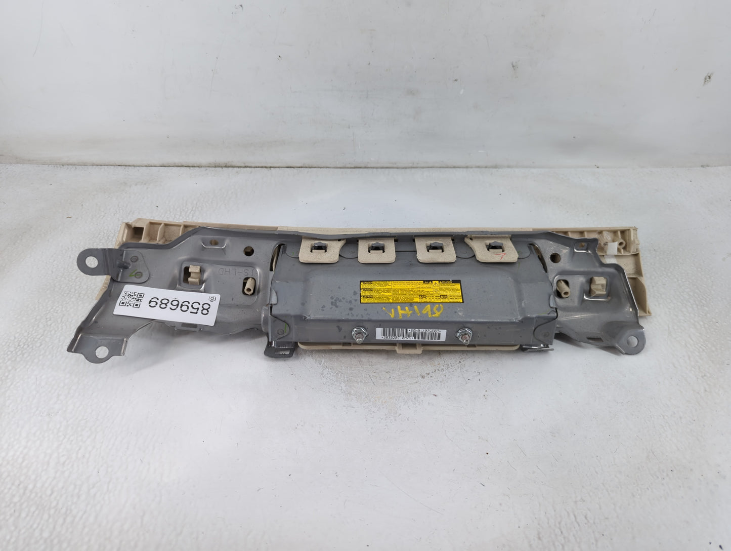 2006-2015 Lexus Is350 Air Bag Passenger Right Knee OEM Fits Fits 2006 2007 2008 2009 2010 2011 2012 2013 2014 2015 OEM Used Auto Parts - Oemusedautoparts1.com