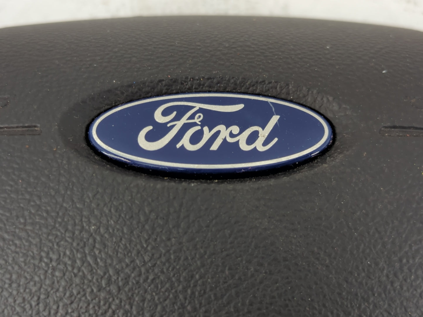 2013-2014 Ford Escape Air Bag Driver Left Steering Wheel Mounted P/N:34088827A Fits Fits 2013 2014 OEM Used Auto Parts - Oemusedautoparts1.com