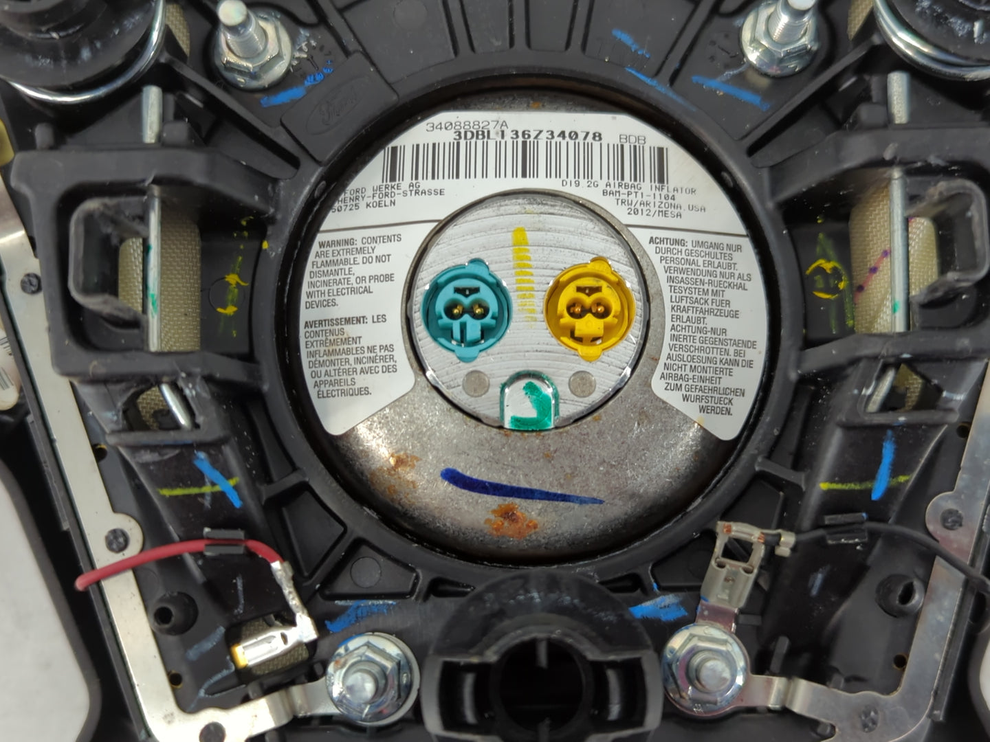 2013-2014 Ford Escape Air Bag Driver Left Steering Wheel Mounted P/N:34088827A Fits Fits 2013 2014 OEM Used Auto Parts - Oemusedautoparts1.com