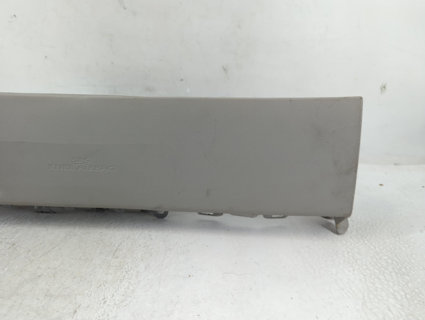 2007-2009 Lexus Es350 Air Bag Passenger Right Knee OEM Fits Fits 2007 2008 2009 OEM Used Auto Parts - Oemusedautoparts1.com