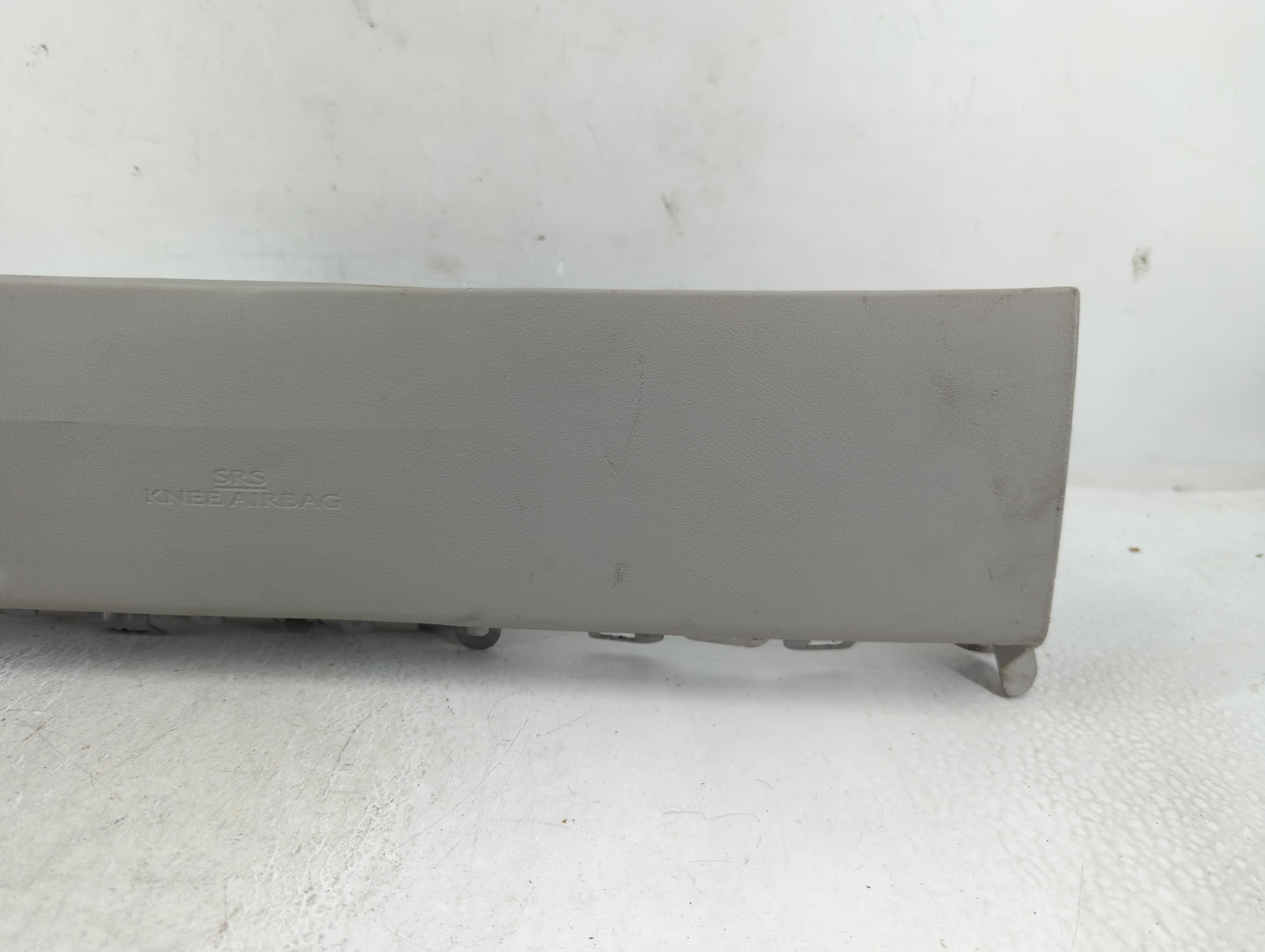 2007-2009 Lexus Es350 Air Bag Passenger Right Knee OEM Fits Fits 2007 2008 2009 OEM Used Auto Parts - Oemusedautoparts1.com