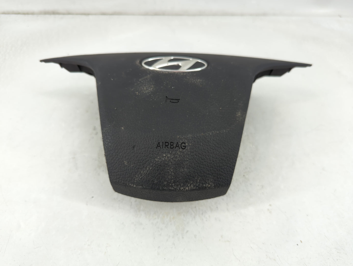 2012-2017 Hyundai Azera Air Bag Driver Left Steering Wheel Mounted P/N:4MF 28B 1E Fits Fits 2012 2013 2014 2015 2016 2017 OEM Used Auto Parts - Oemusedautoparts1.com