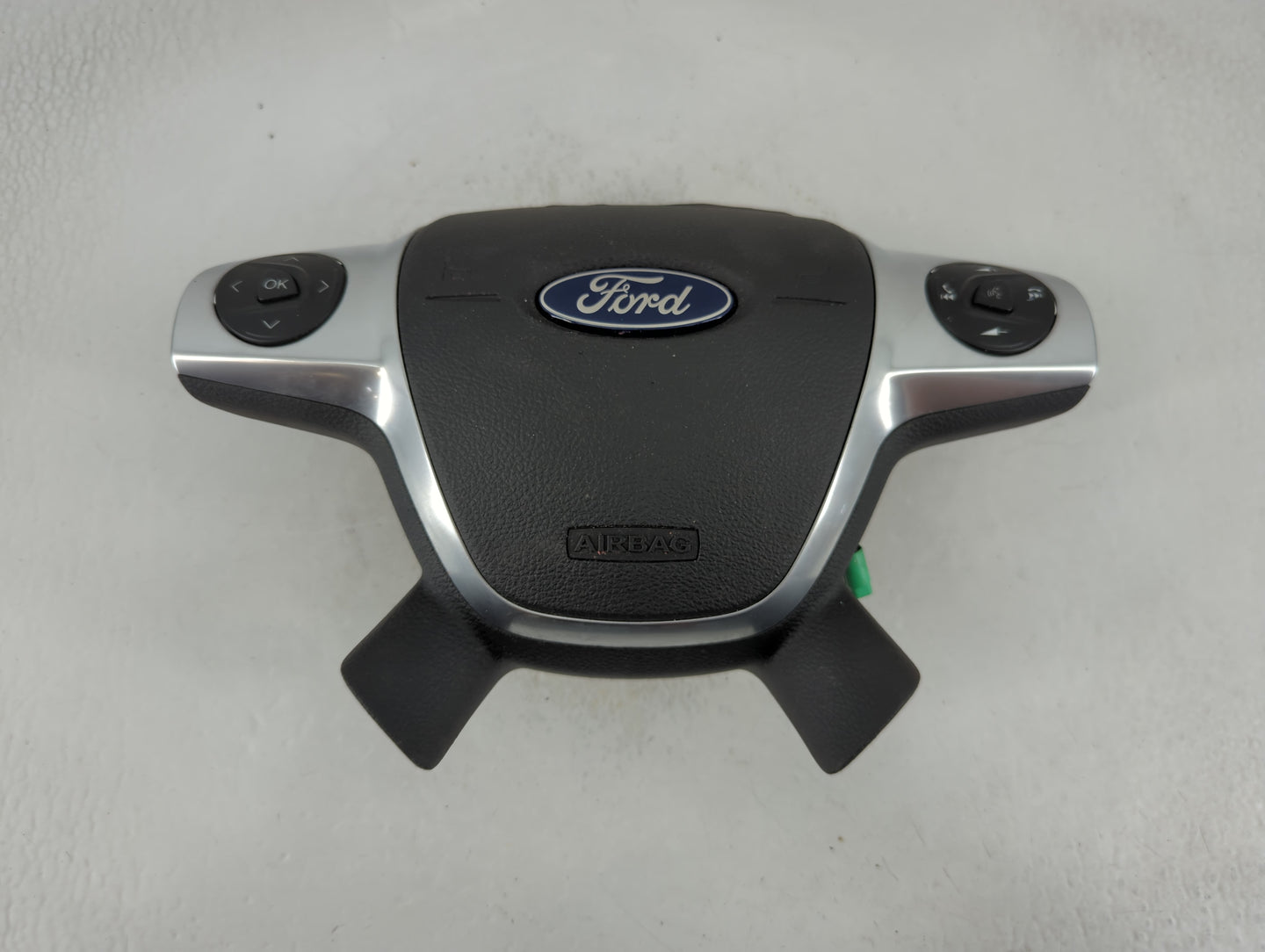 2013-2016 Ford Escape Air Bag Driver Left Steering Wheel Mounted P/N:3408827A Fits Fits 2013 2014 2015 2016 OEM Used Auto Parts - Oemusedautoparts1.com