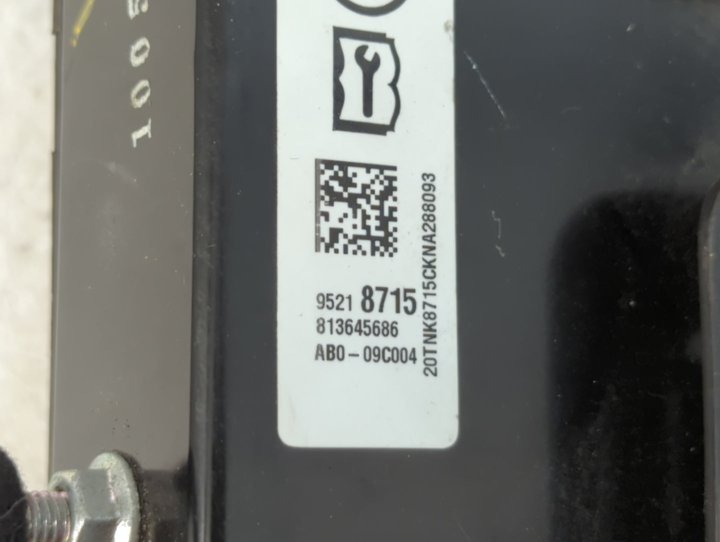 2011-2012 Chevrolet Cruze Air Bag Passenger Right Knee OEM P/N:95218715 Fits Fits 2011 2012 OEM Used Auto Parts - Oemusedautoparts1.com