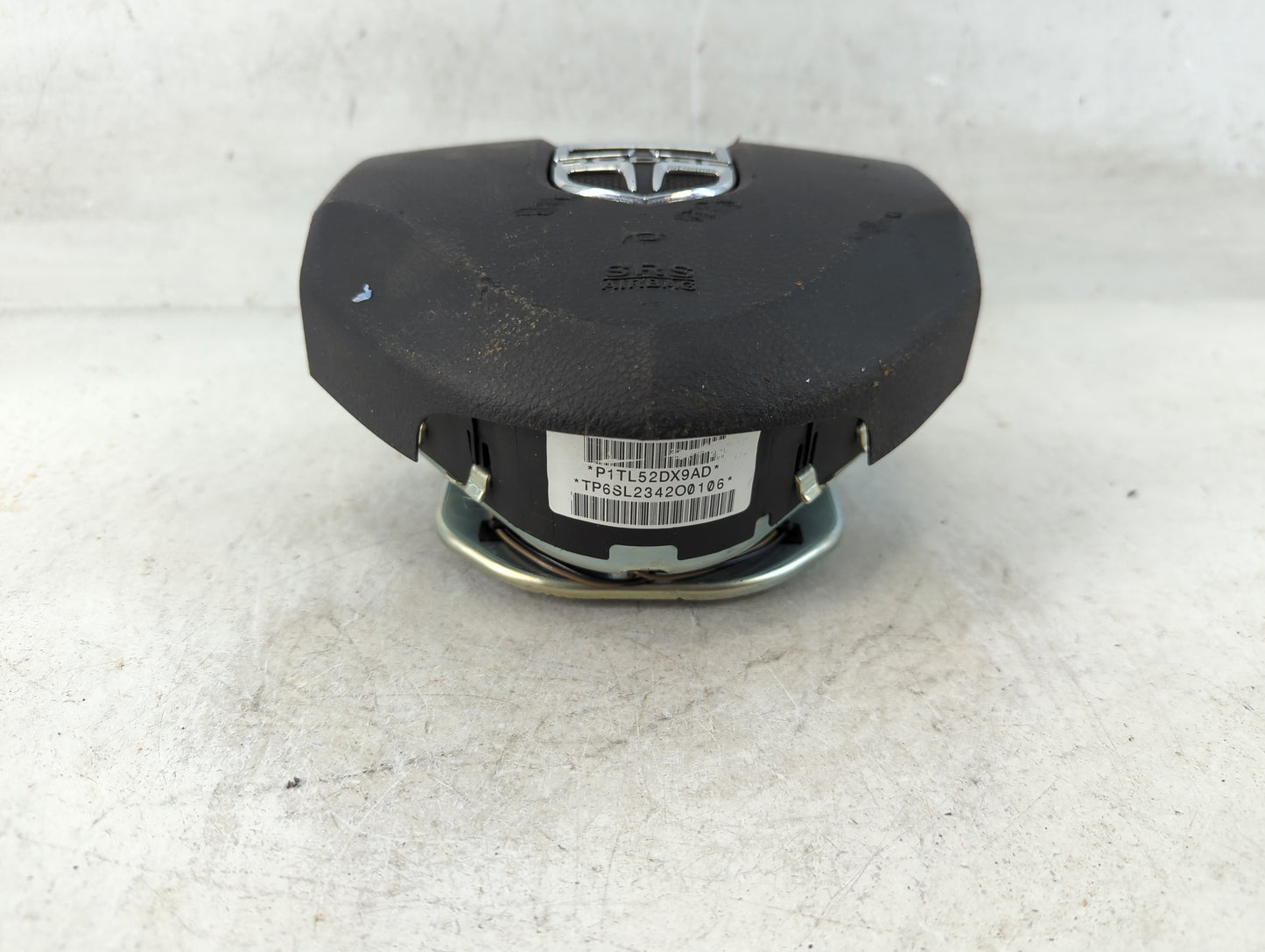 2013-2016 Dodge Dart Air Bag Driver Left Steering Wheel Mounted P/N:P1TL52DX9AD Fits Fits 2013 2014 2015 2016 OEM Used Auto Parts - Oemusedautoparts1.com
