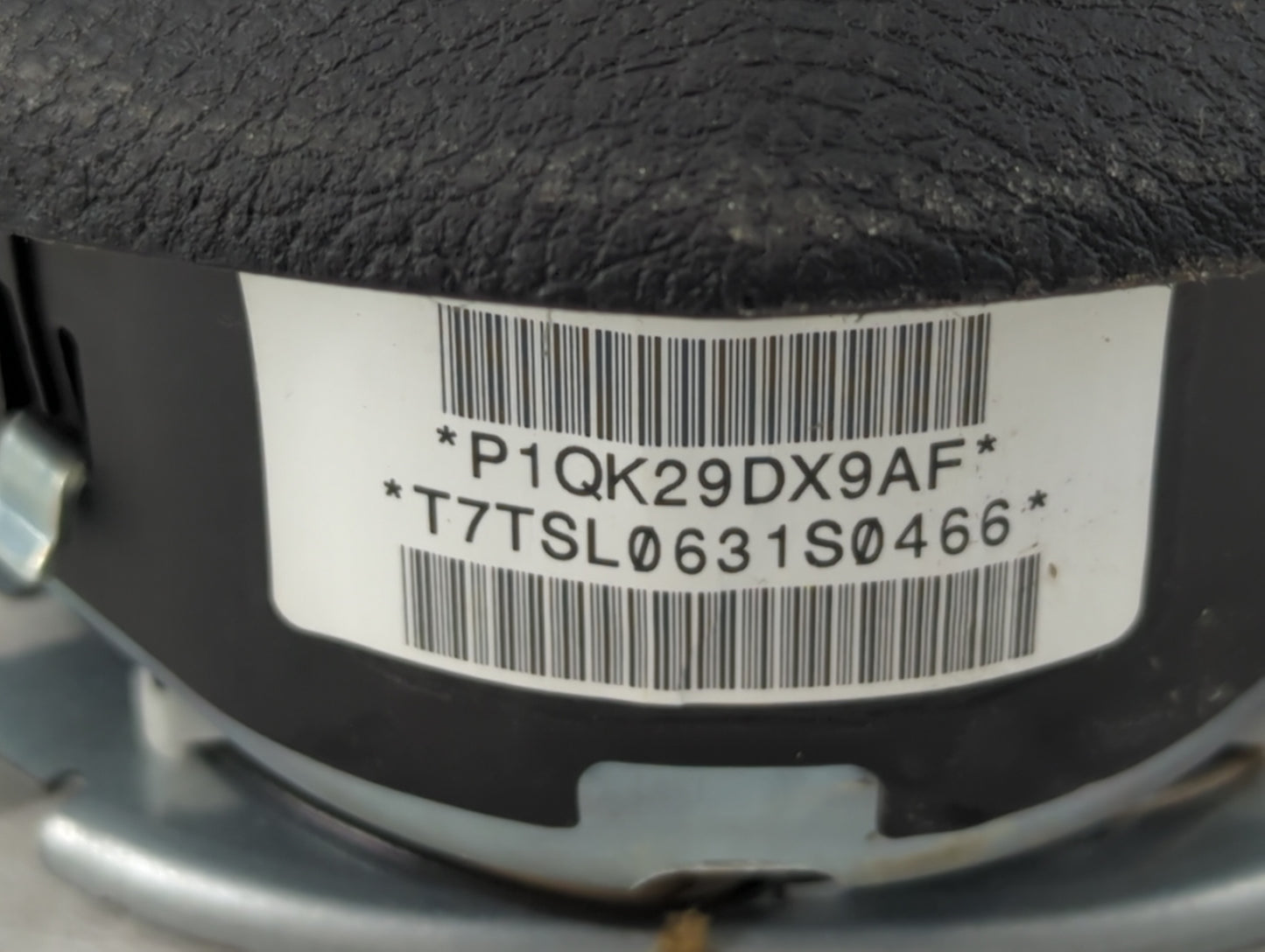2011 Dodge Caravan Air Bag Driver Left Steering Wheel Mounted P/N:T7TSL0631S0466 Fits Fits 2013 2014 2015 2016 2017 2018 2019 2020 OEM Used Auto Parts - Oemusedautoparts1.com