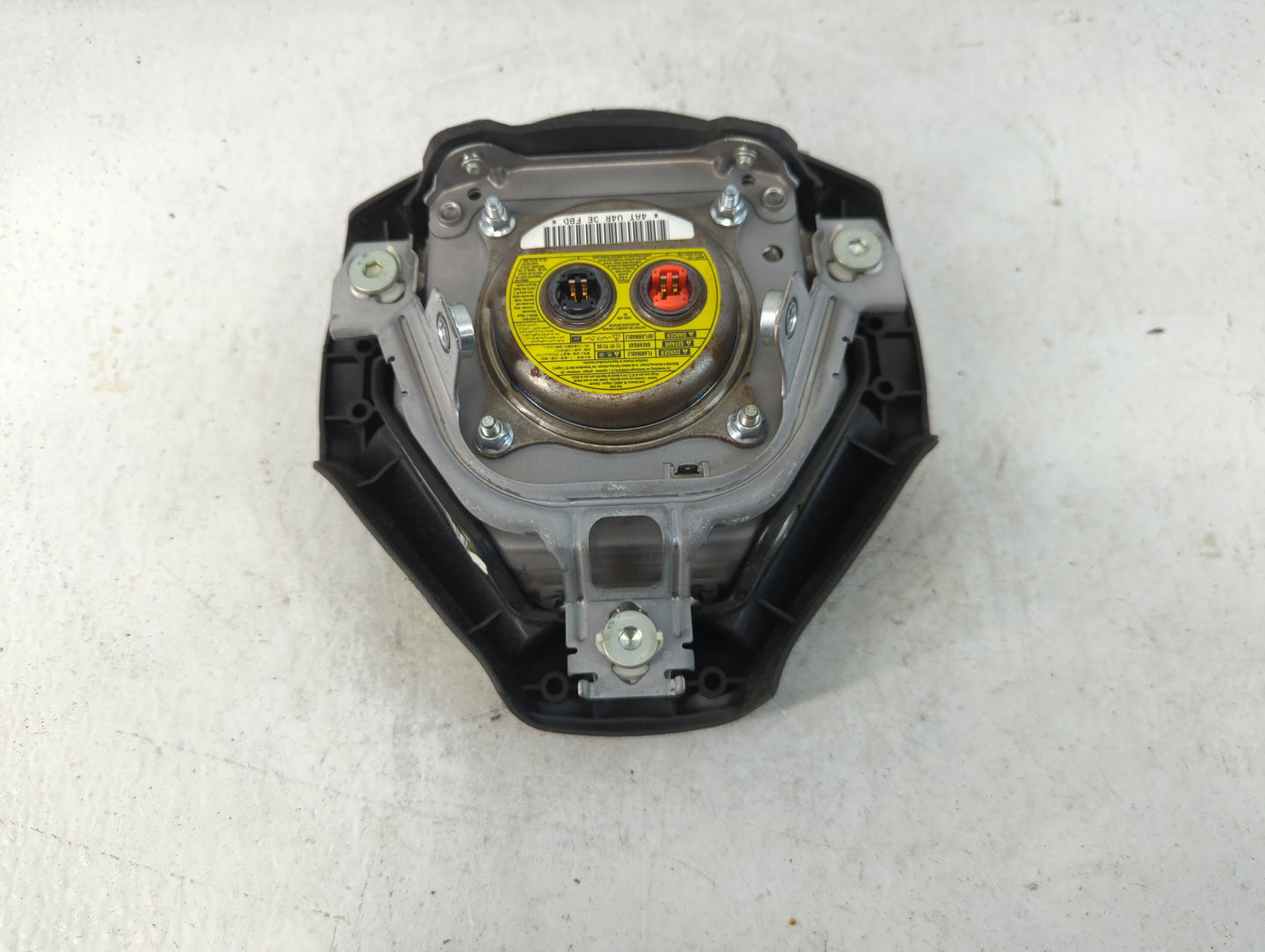 2008-2009 Subaru Legacy Air Bag Driver Left Steering Wheel Mounted Fits Fits 2008 2009 OEM Used Auto Parts - Oemusedautoparts1.com