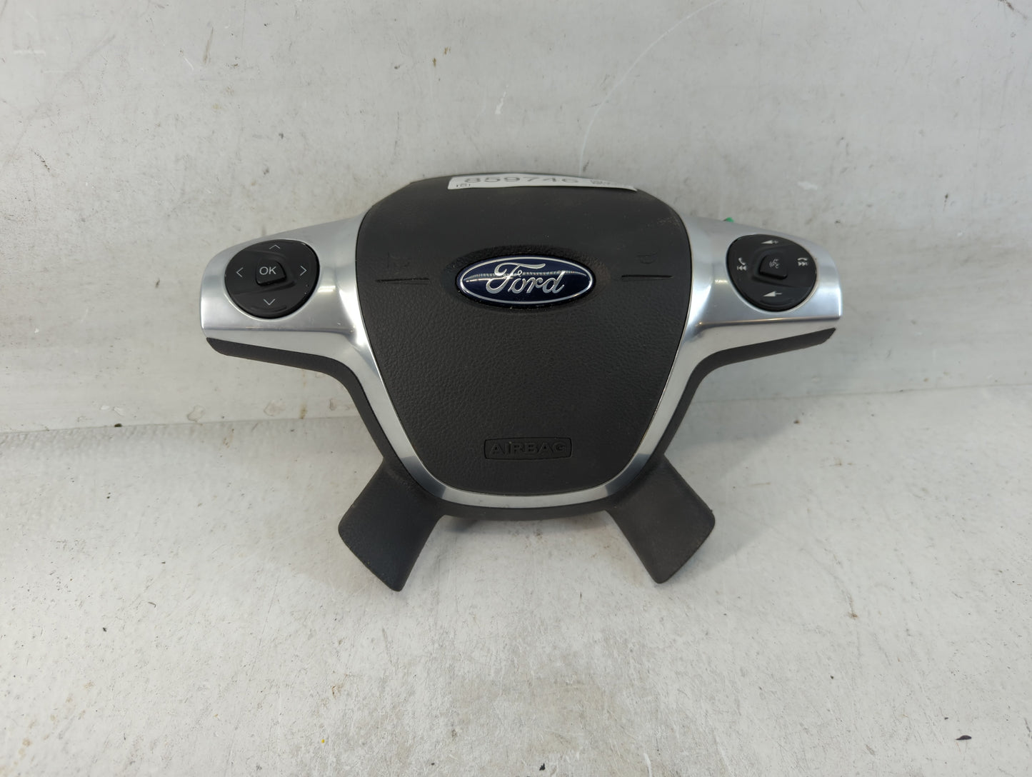 2015-2016 Ford Escape Air Bag Driver Left Steering Wheel Mounted P/N:EJ54 A042B85 BA3 Fits Fits 2015 2016 OEM Used Auto Parts - Oemusedautoparts1.com