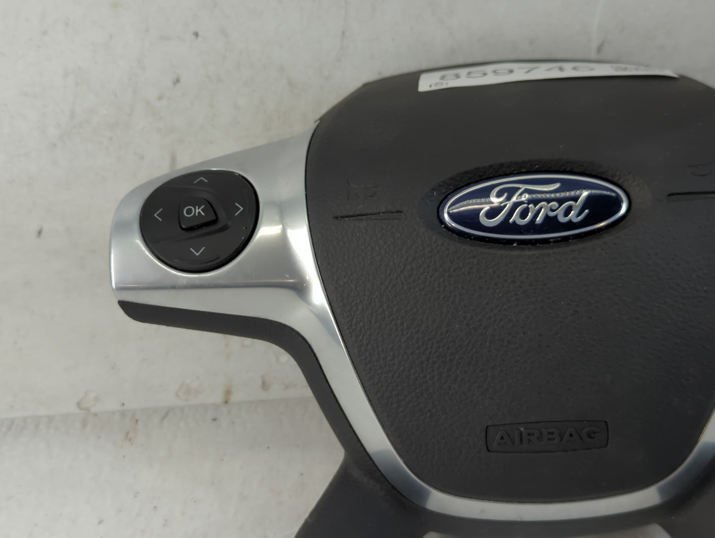2015-2016 Ford Escape Air Bag Driver Left Steering Wheel Mounted P/N:EJ54 A042B85 BA3 Fits Fits 2015 2016 OEM Used Auto Parts - Oemusedautoparts1.com
