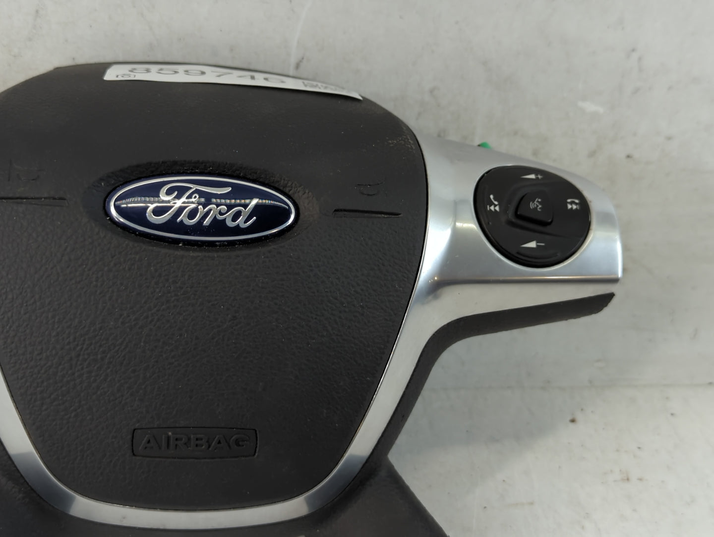 2015-2016 Ford Escape Air Bag Driver Left Steering Wheel Mounted P/N:EJ54 A042B85 BA3 Fits Fits 2015 2016 OEM Used Auto Parts - Oemusedautoparts1.com