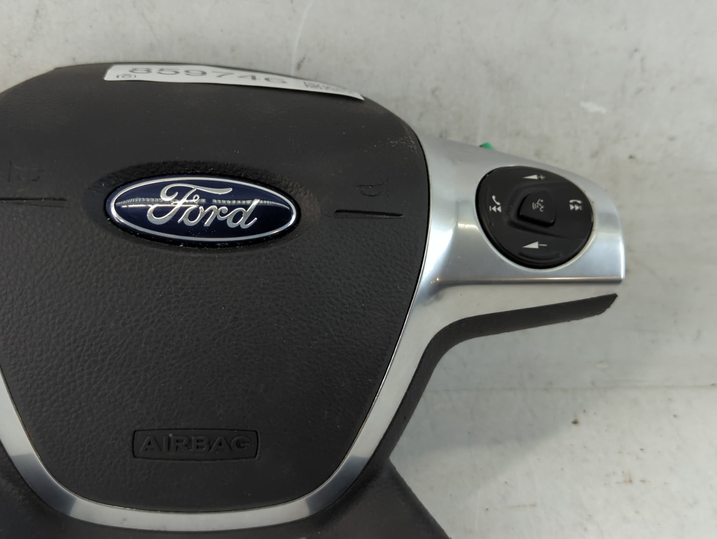 2015-2016 Ford Escape Air Bag Driver Left Steering Wheel Mounted P/N:EJ54 A042B85 BA3 Fits Fits 2015 2016 OEM Used Auto Parts - Oemusedautoparts1.com