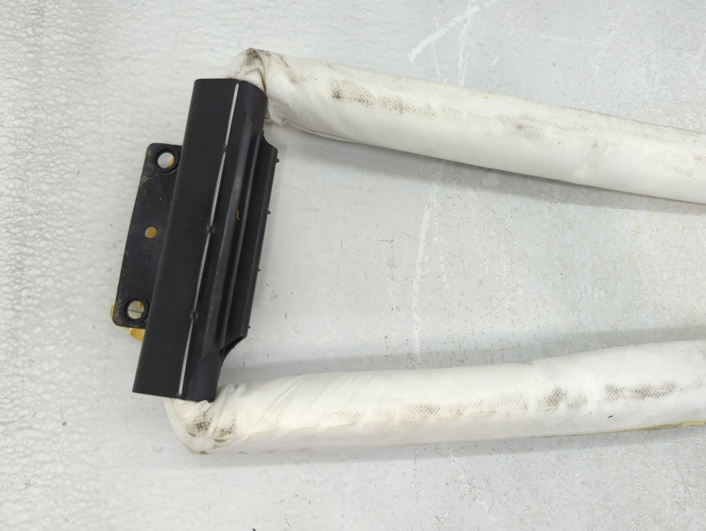 2010-2016 Hyundai Tucson Air Bag Passenger Right Dashboard OEM P/N:85010-2S500 Fits Fits 2010 2011 2012 2013 2014 2015 2016 OEM Used Auto Parts - Oemusedautoparts1.com