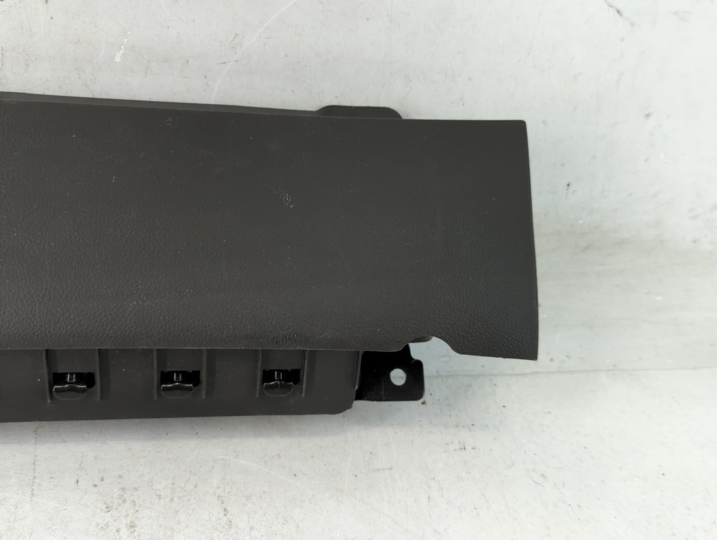 2011-2012 Chevrolet Cruze Air Bag Driver Left Knee OEM P/N:95218715 Fits Fits 2011 2012 OEM Used Auto Parts - Oemusedautoparts1.com